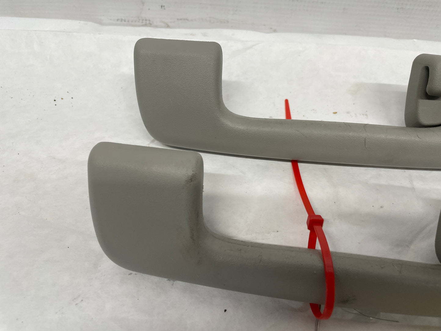 2014 Chevy SS Sedan RH & LH Grab Bars Grip Assist Handles OEM - Day's Parts Yard