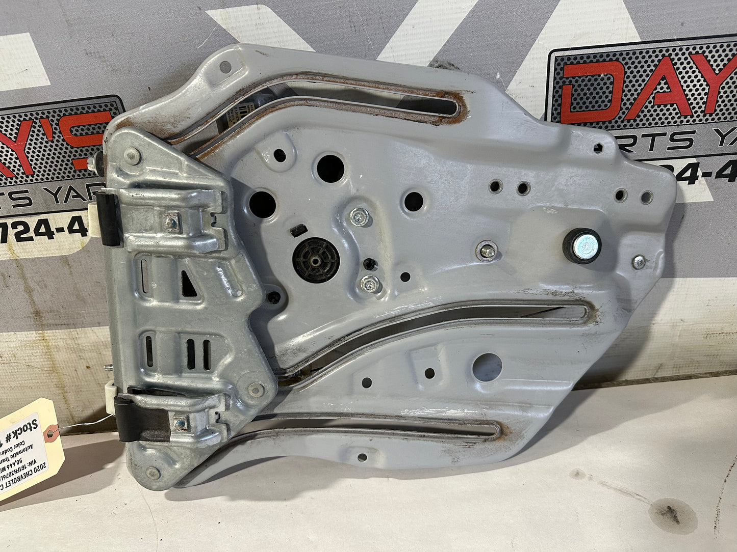 2020 Chevy Camaro SS Convertible LH Driver Quarter Window Regulator Motor OEM - Day's Parts Yard