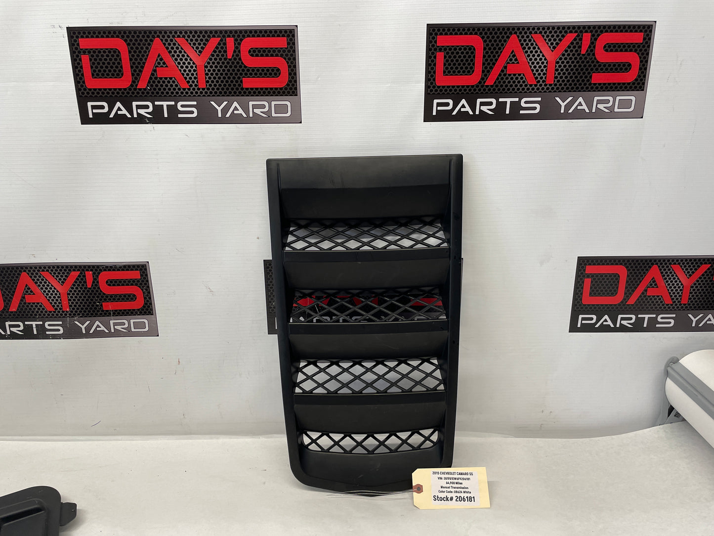 2015 Chevy Camaro SS Hood Scoop Vent Heat Extractor Insert OEM - Day's Parts Yard