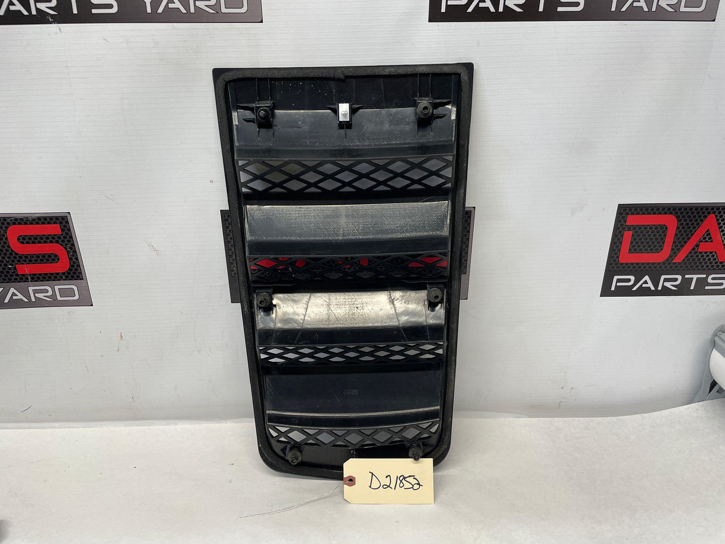 2015 Chevy Camaro SS Hood Scoop Vent Heat Extractor Insert OEM - Day's Parts Yard