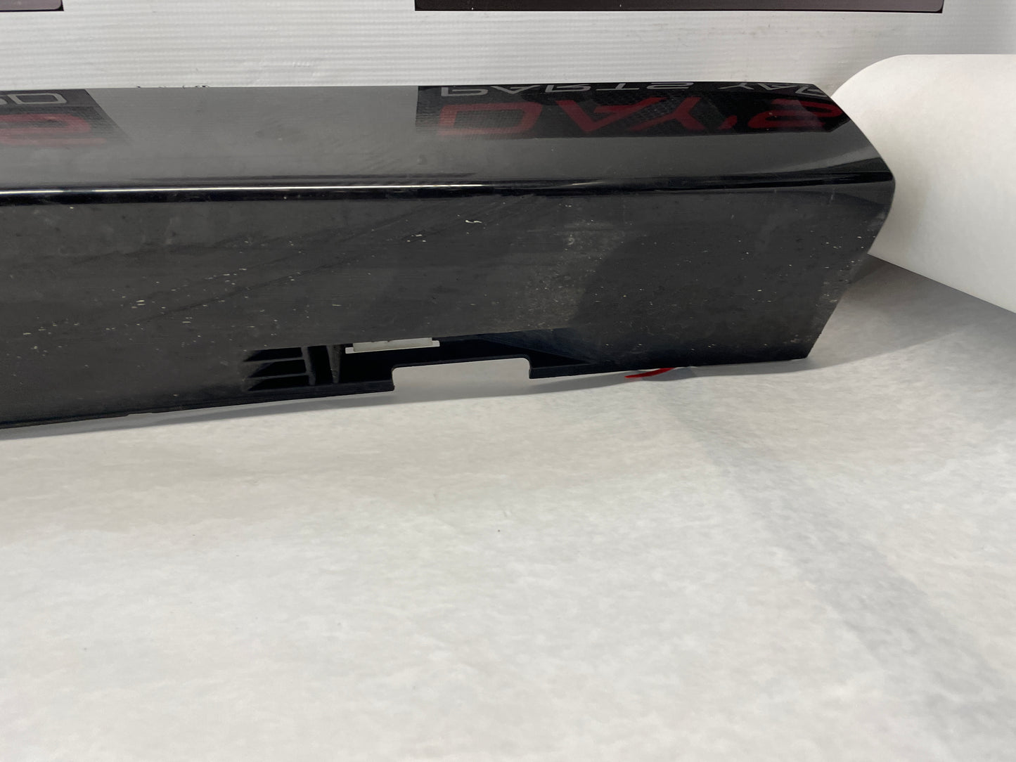 2009 Pontiac G8 RH Passenger Rocker Molding Side Skirt Panel Trim Black OEM