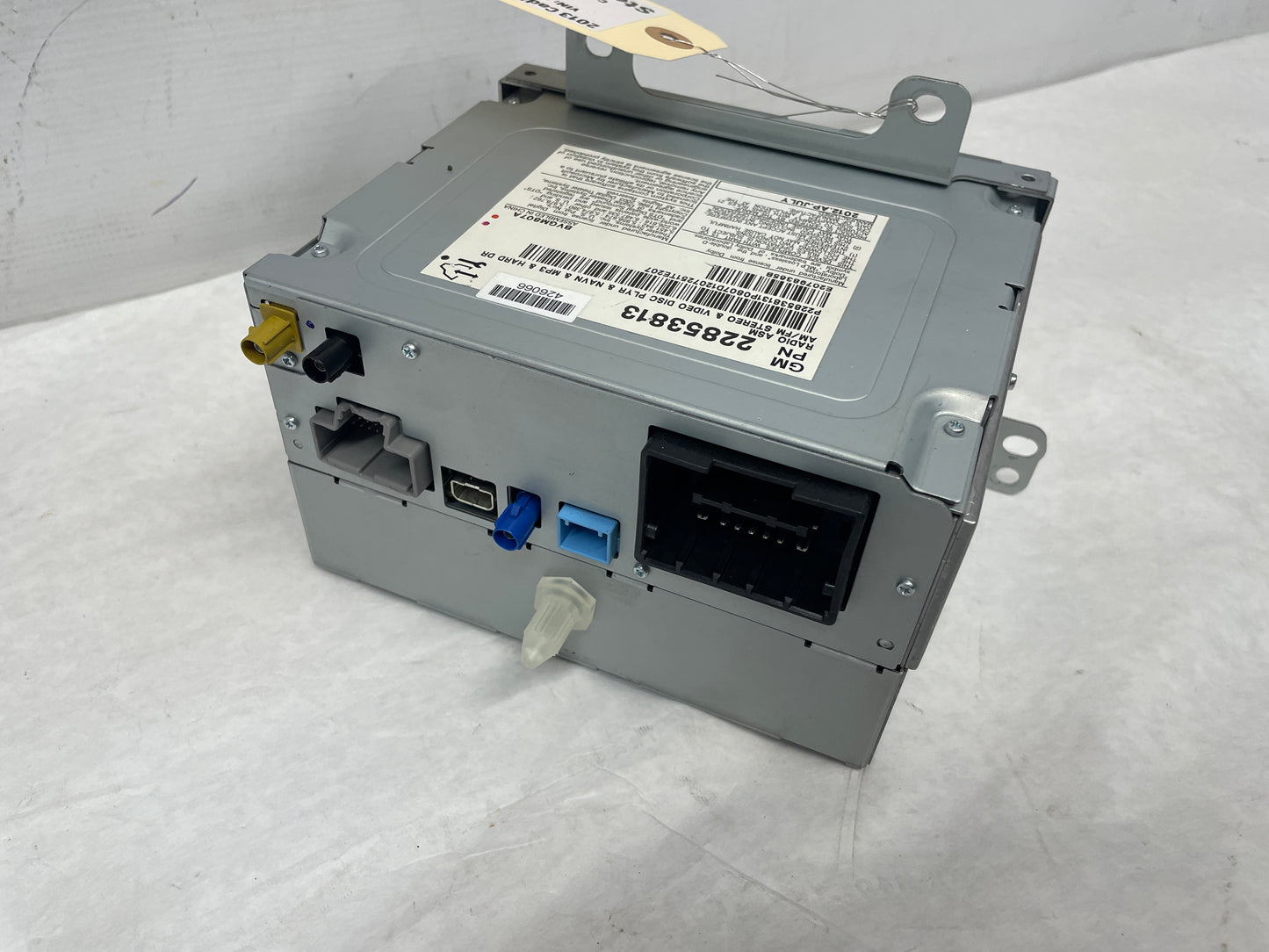 2013 Cadillac CTS-V Coupe Radio CD Player Navigation Control Receiver Box Unit OEM - Day's Parts Yard