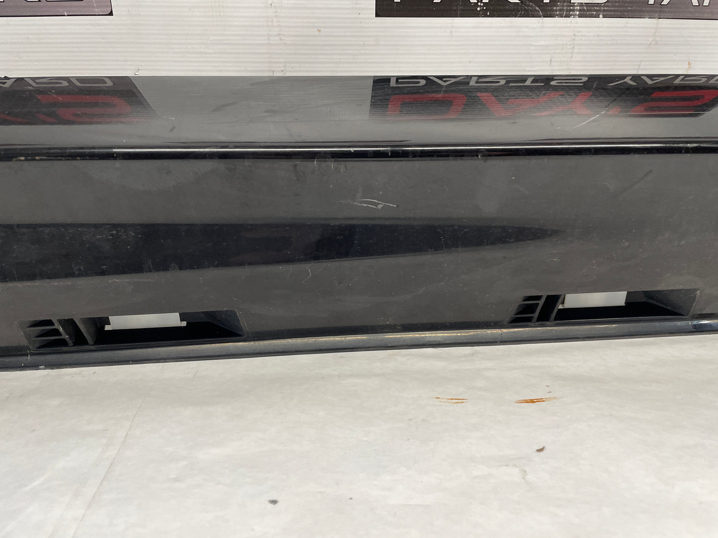 2009 Pontiac G8 RH Passenger Rocker Molding Side Skirt Panel Trim Black OEM