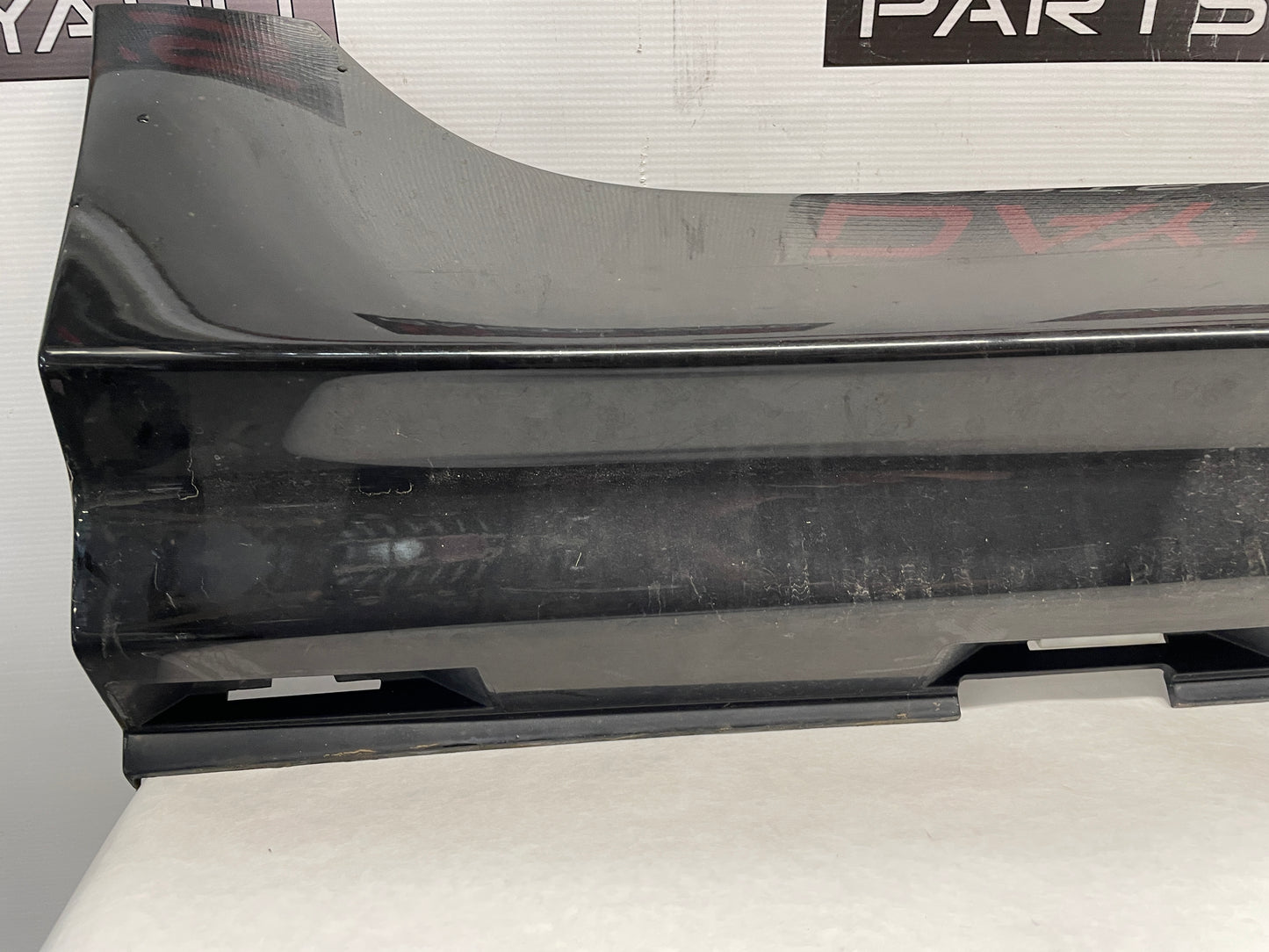 2009 Pontiac G8 RH Passenger Rocker Molding Side Skirt Panel Trim Black OEM