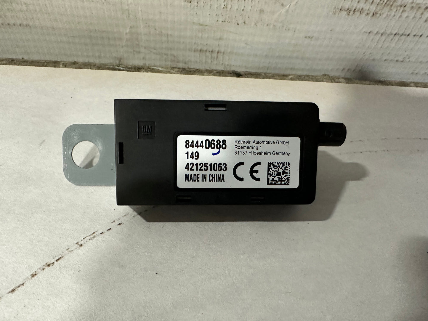 2020 Chevy Camaro SS Trunk Antenna Amplifiers OEM - Day's Parts Yard