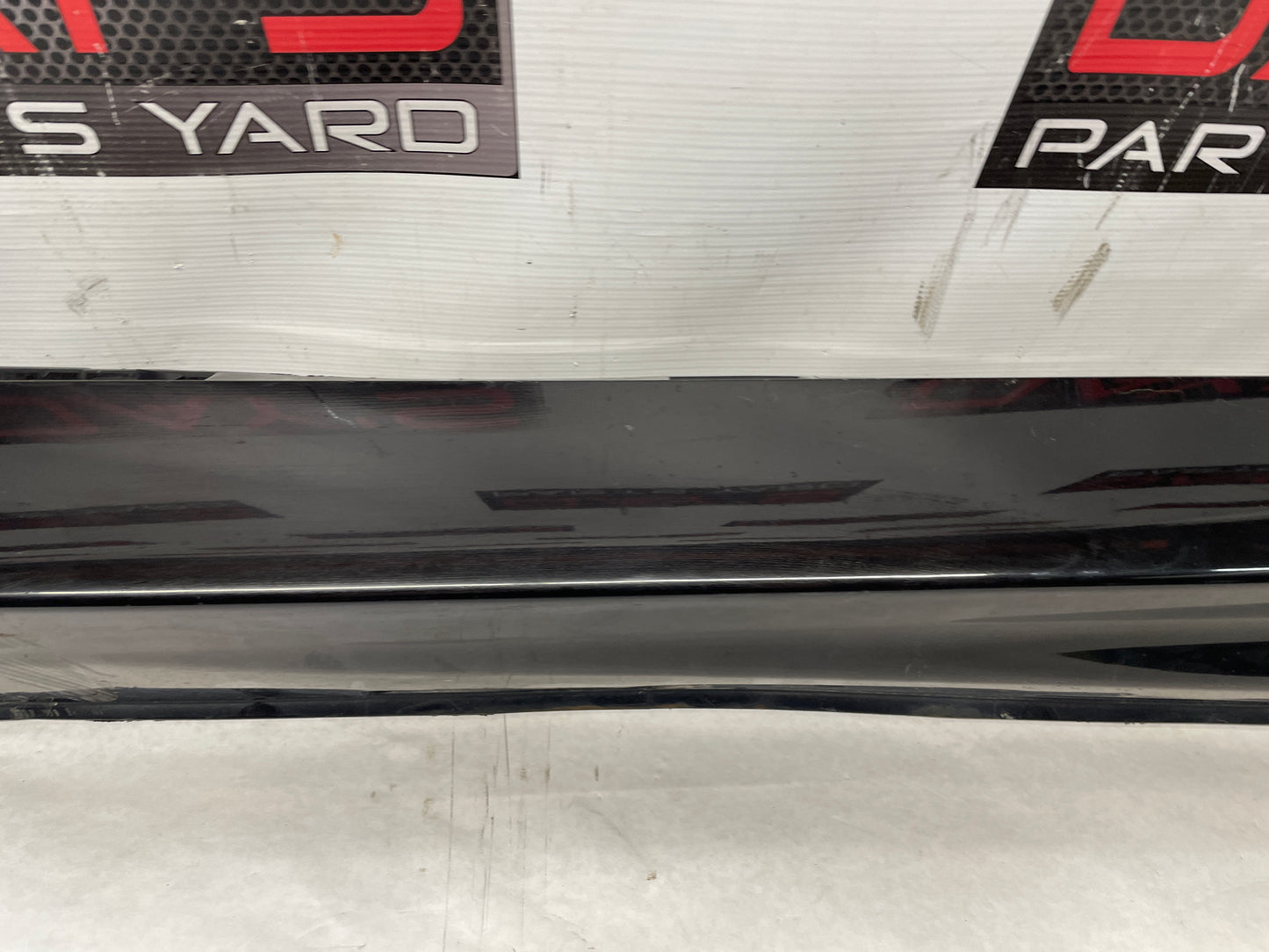 2009 Pontiac G8 LH Driver Rocker Molding Side Skirt Panel Black OEM