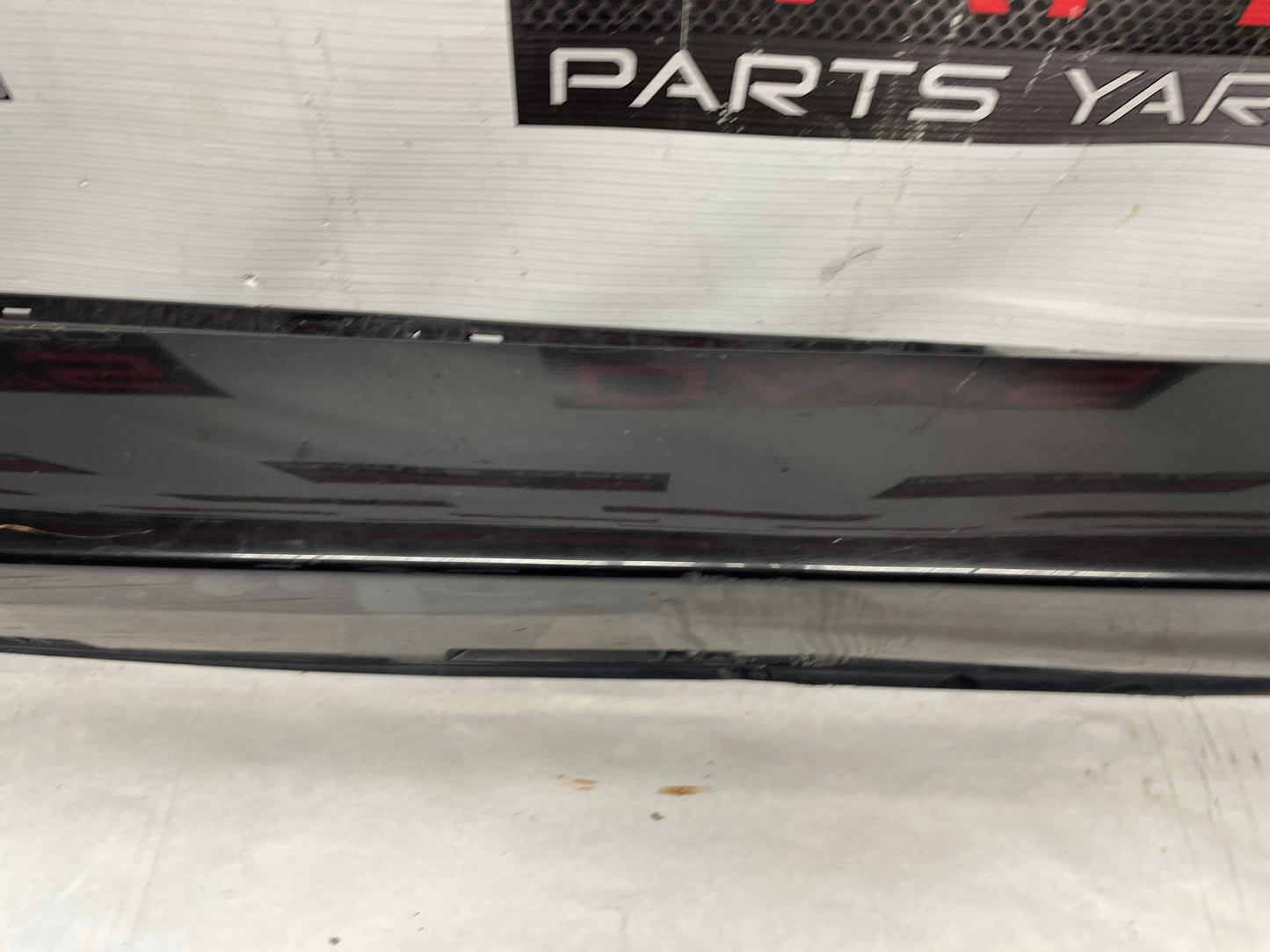2009 Pontiac G8 LH Driver Rocker Molding Side Skirt Panel Black OEM