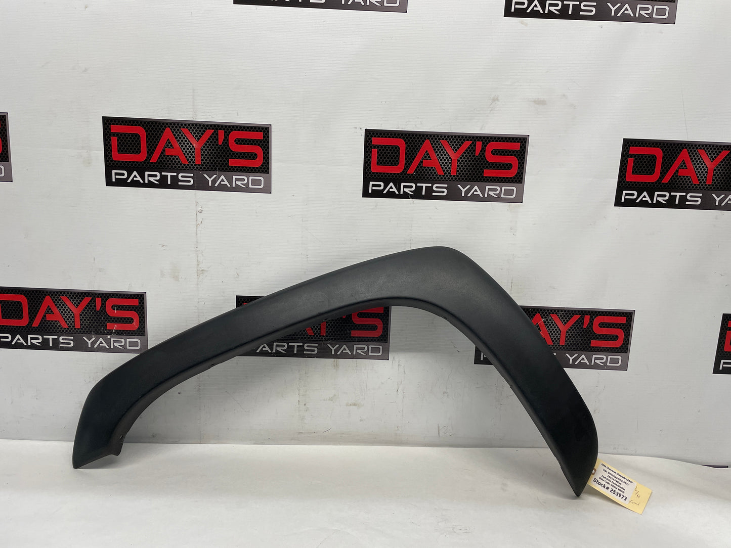2006 Chevy Silverado C2500 LH Driver Front Fender Flare Wheel Well Cover OEM - Day's Parts Yard