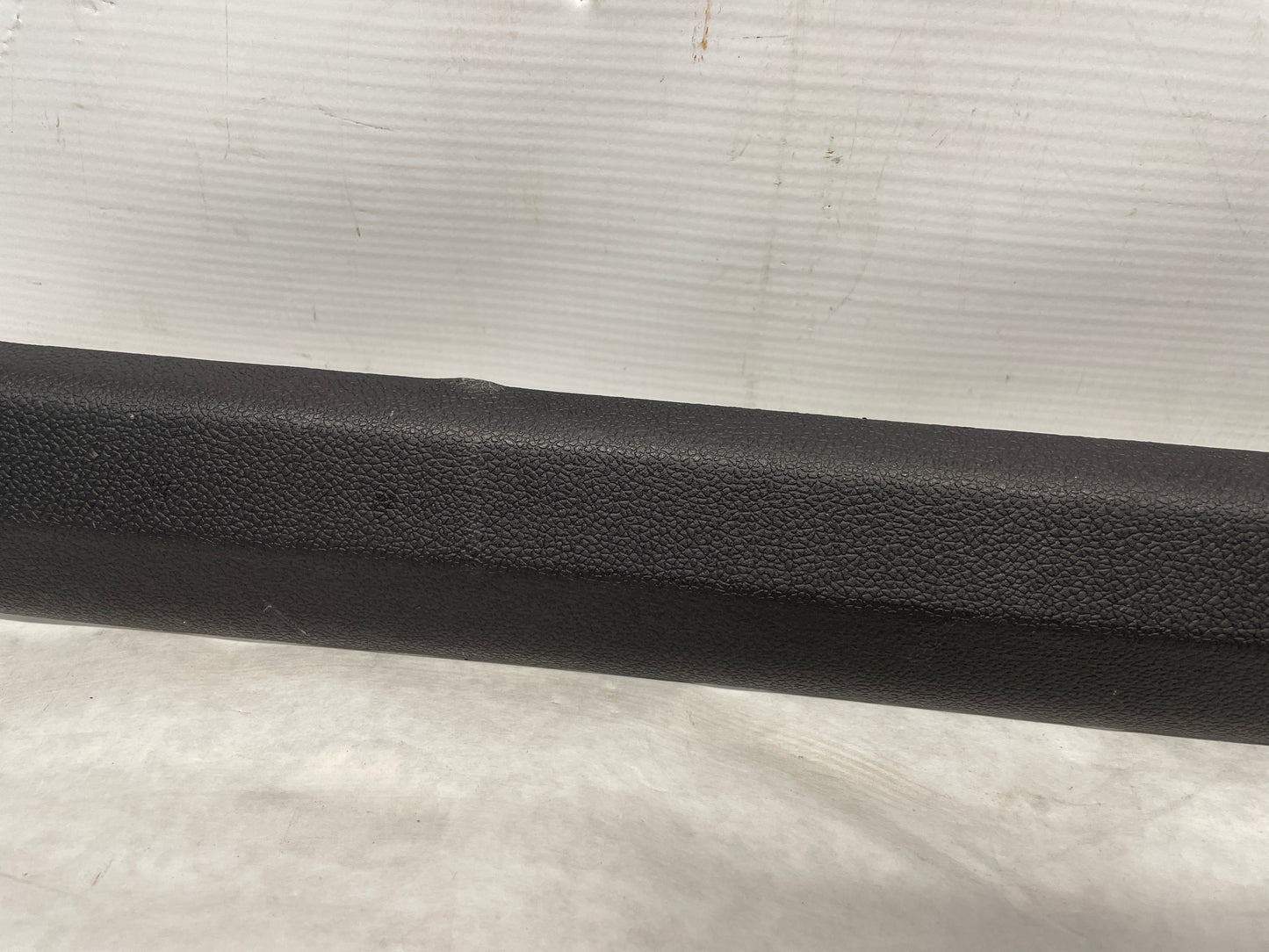 2013 Cadillac CTS-V Coupe Front RH Passenger Side Door Sill Trim Plate Ebony OEM - Day's Parts Yard
