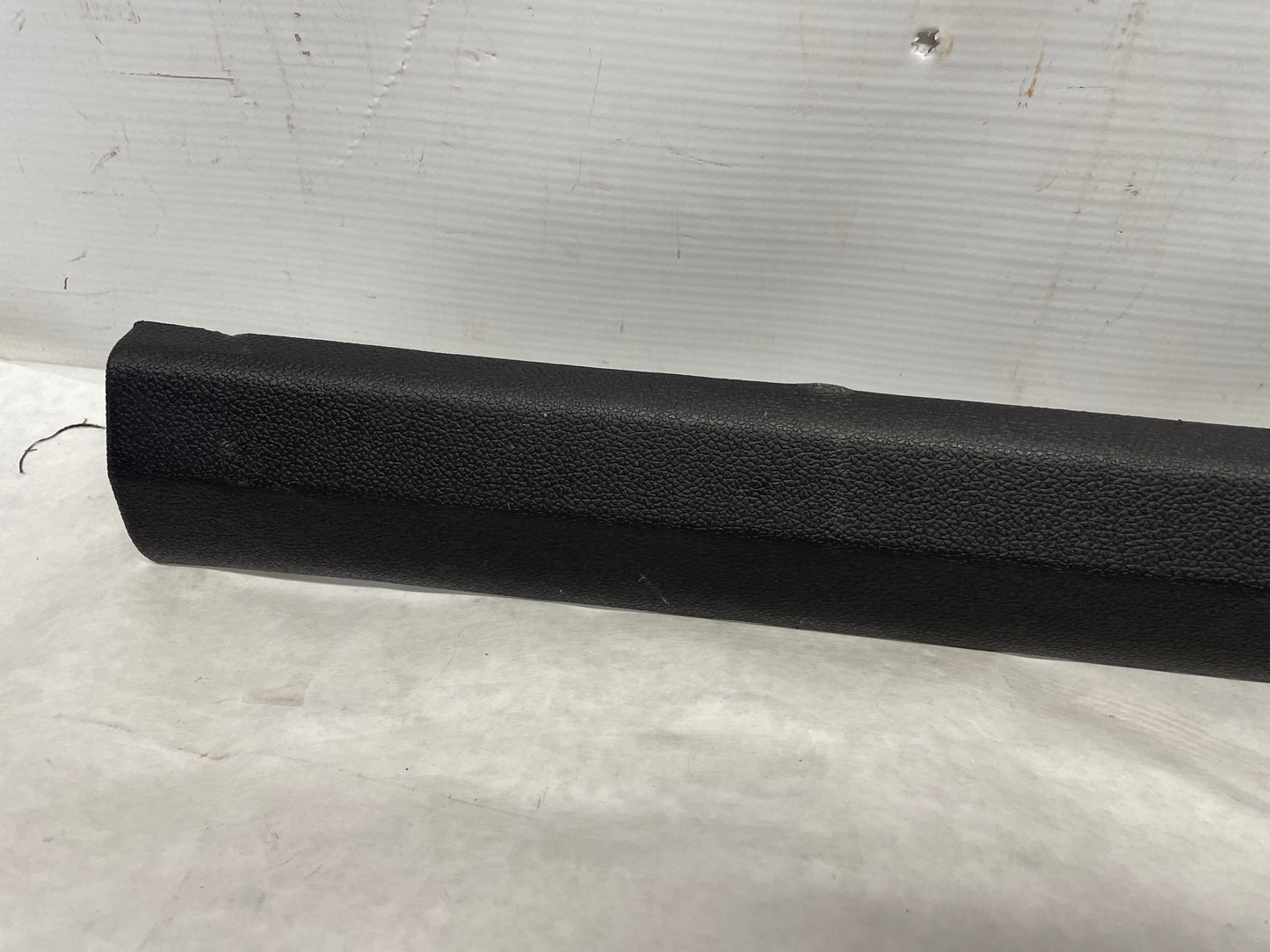 2013 Cadillac CTS-V Coupe Front RH Passenger Side Door Sill Trim Plate Ebony OEM - Day's Parts Yard