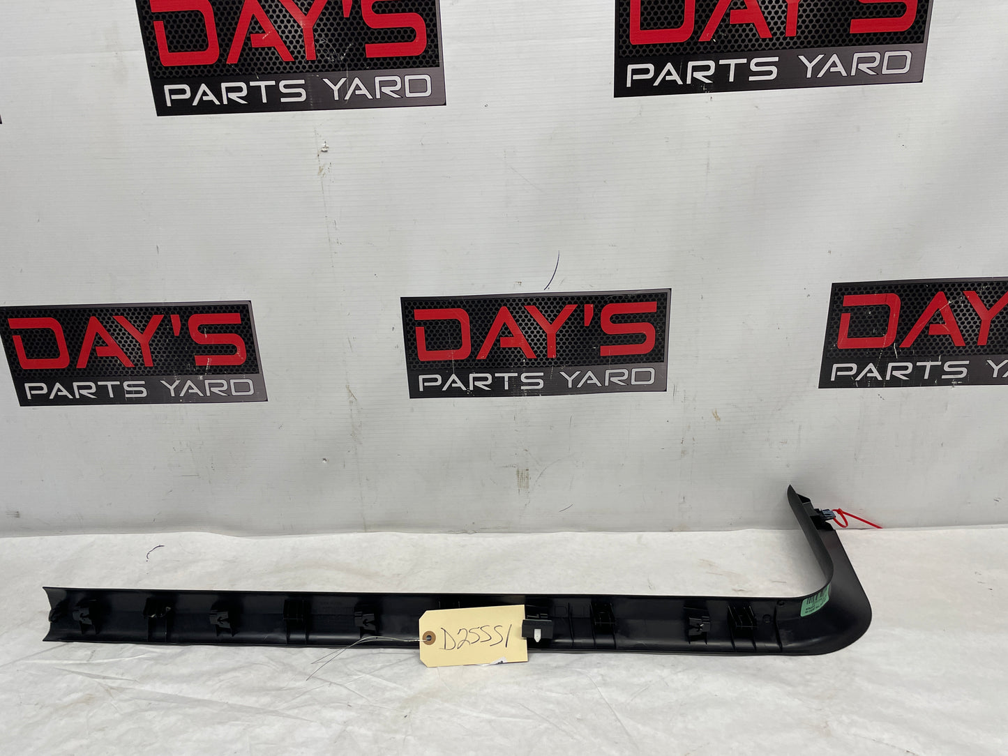 2013 Cadillac CTS-V Coupe Front RH Passenger Side Door Sill Trim Plate Ebony OEM - Day's Parts Yard