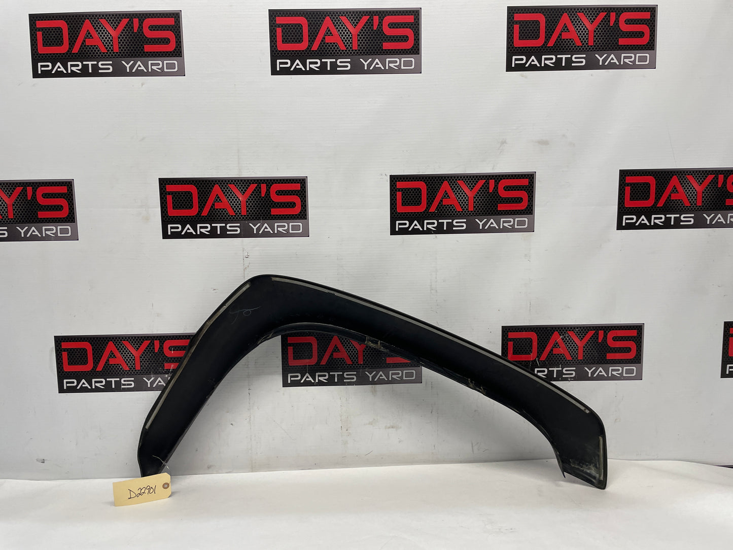 2006 Chevy Silverado C2500 LH Driver Front Fender Flare Wheel Well Cover OEM - Day's Parts Yard
