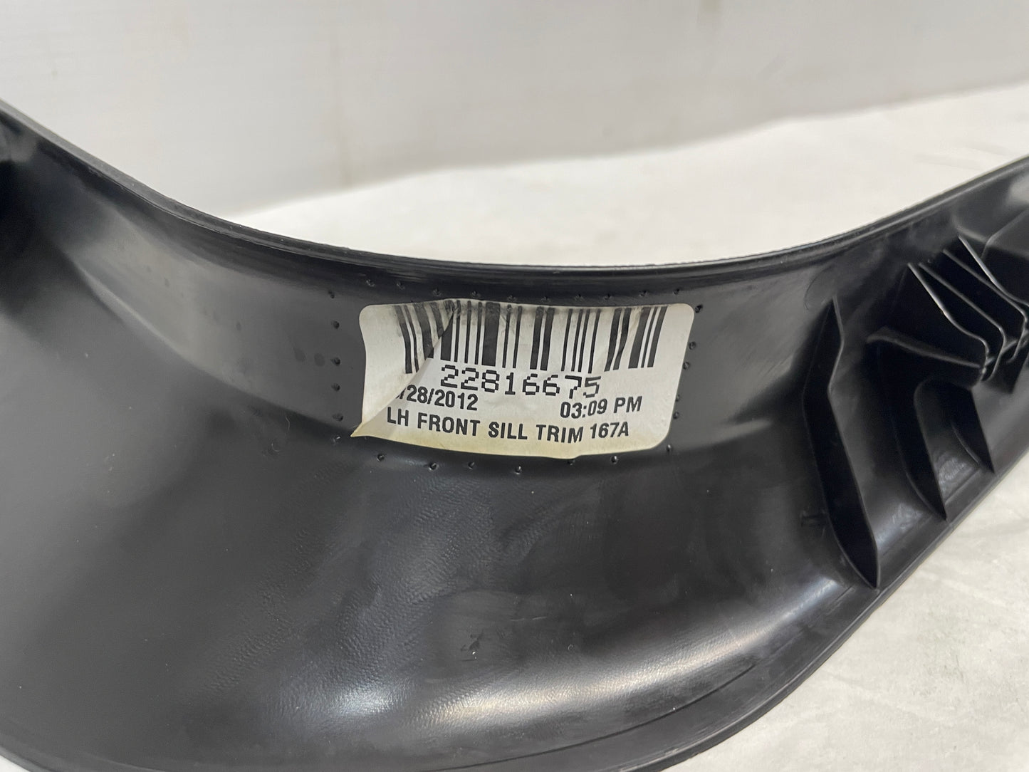 2013 Cadillac CTS-V Coupe Front LH Driver Side Door Sill Trim Plate Ebony OEM - Day's Parts Yard