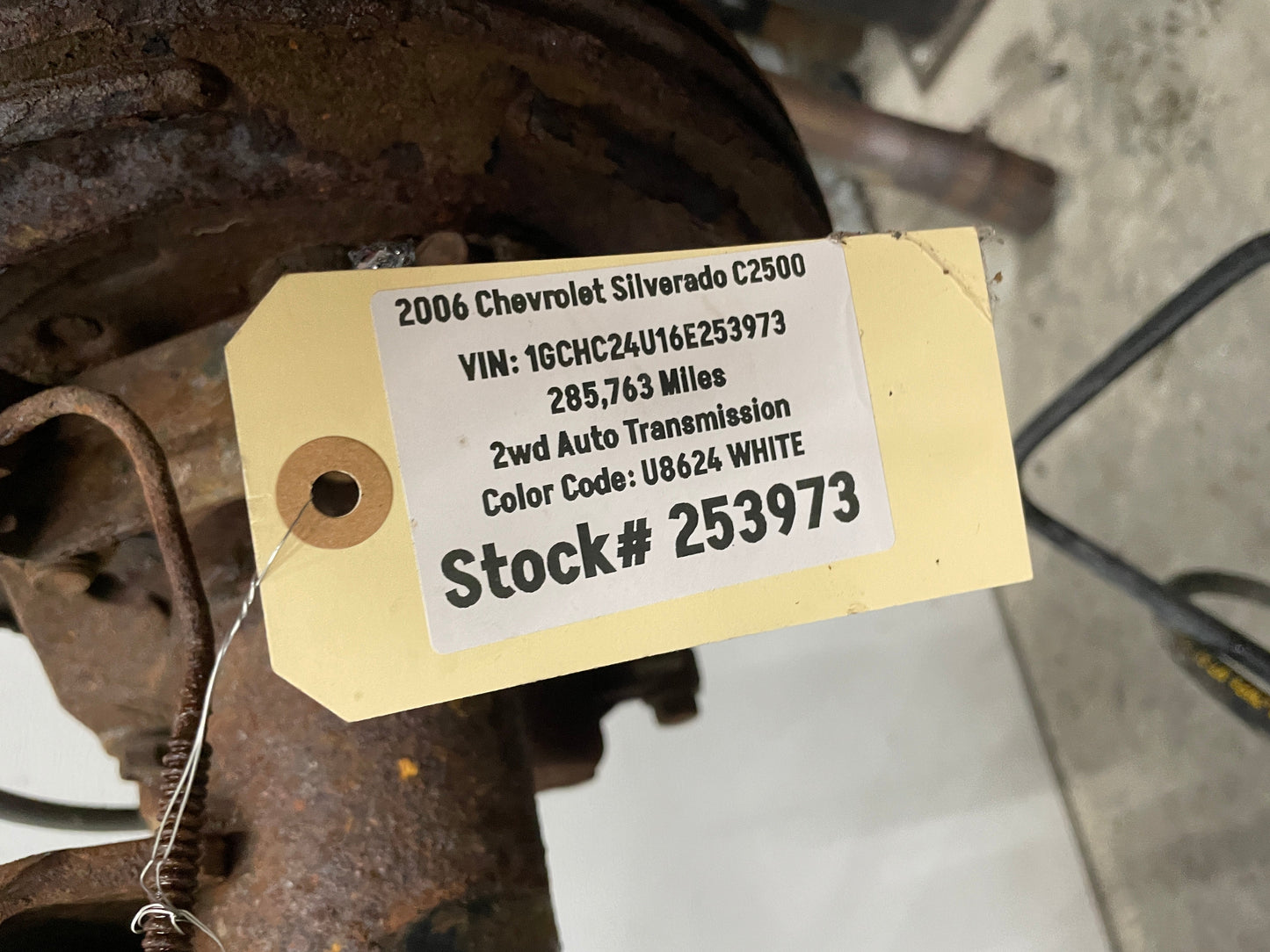 2006 Chevy Silverado C2500 Rear End Axle Carrier Rearend Differential GT5 4.10 OEM - Day's Parts Yard