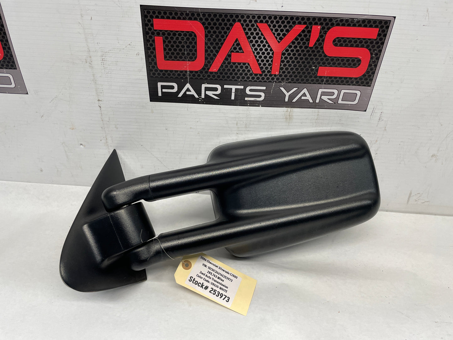 2006 Chevy Silverado C2500 LH Driver Exterior Outside Camper Mirror OEM - Day's Parts Yard