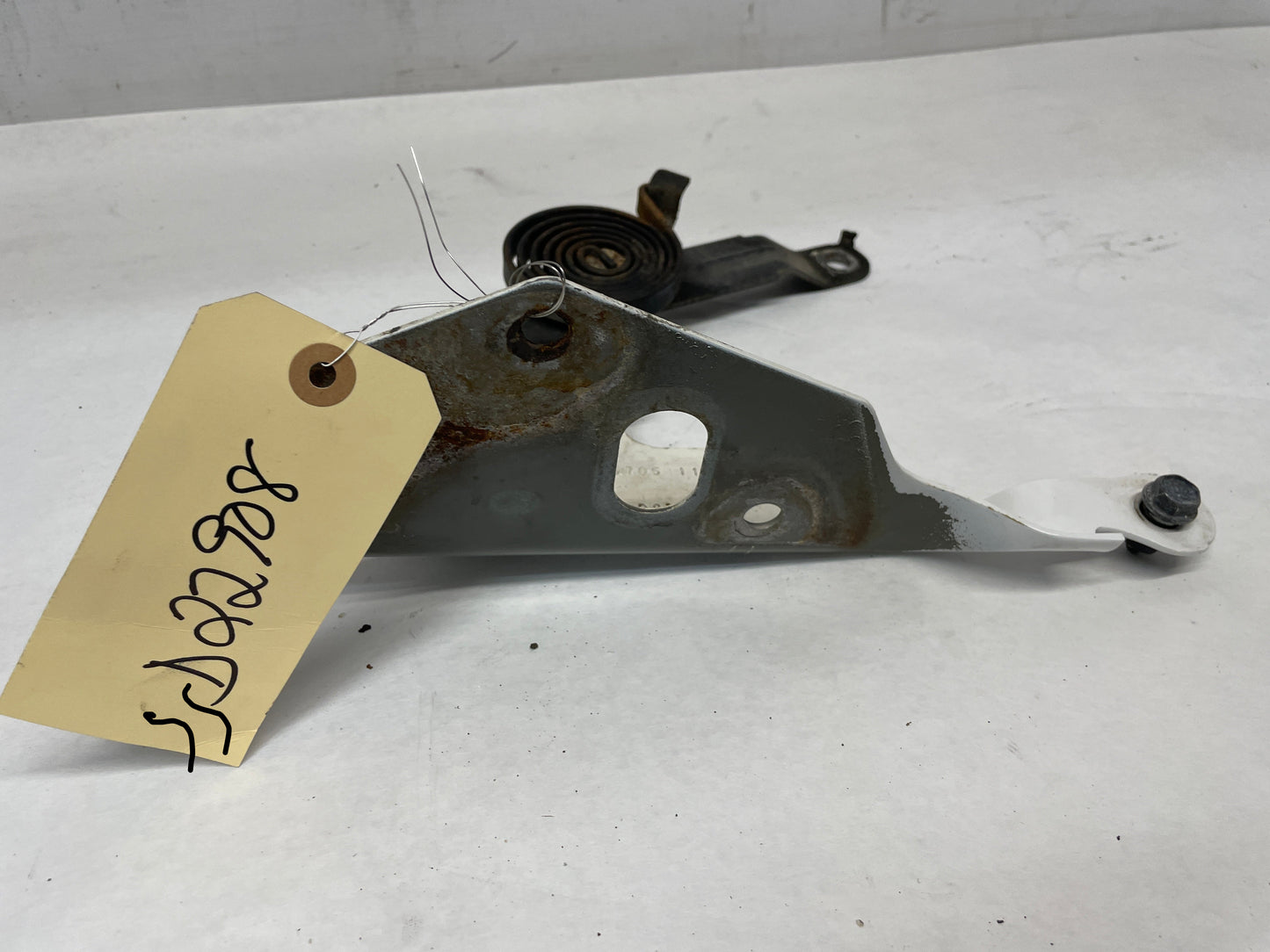 2006 Chevy Silverado C2500 LH Driver Hood Hinge OEM - Day's Parts Yard