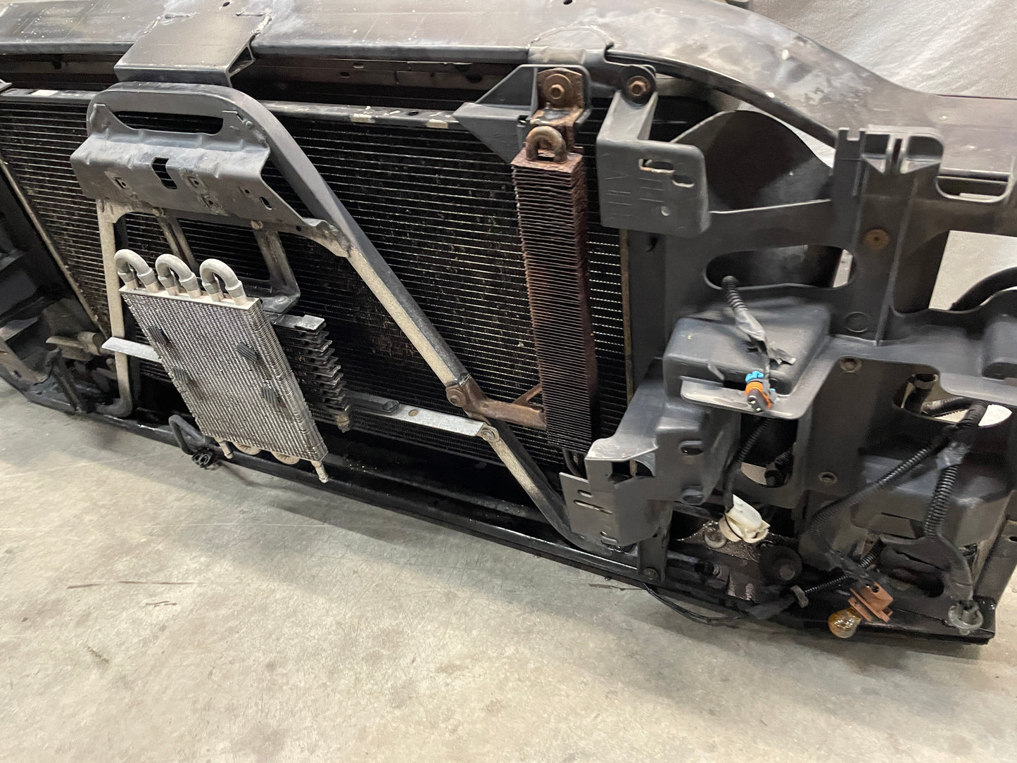 2006 Chevy Silverado C2500 Complete Radiator Core Support Bracket Brace OEM - Day's Parts Yard