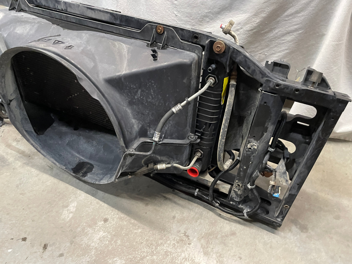 2006 Chevy Silverado C2500 Complete Radiator Core Support Bracket Brace OEM - Day's Parts Yard