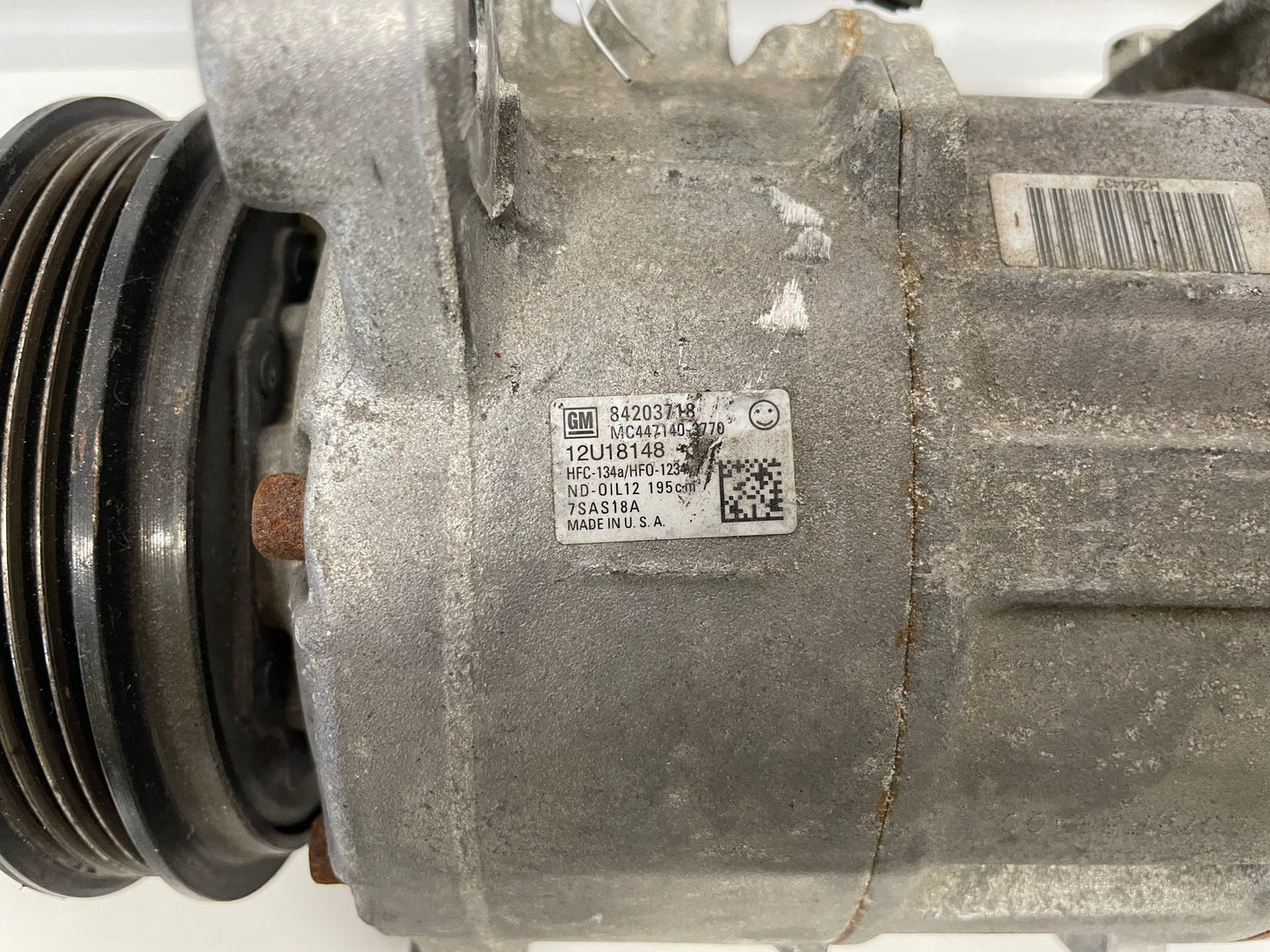 2018 Cadillac Escalade AC Air Conditioner Compressor Assembly OEM - Day's Parts Yard