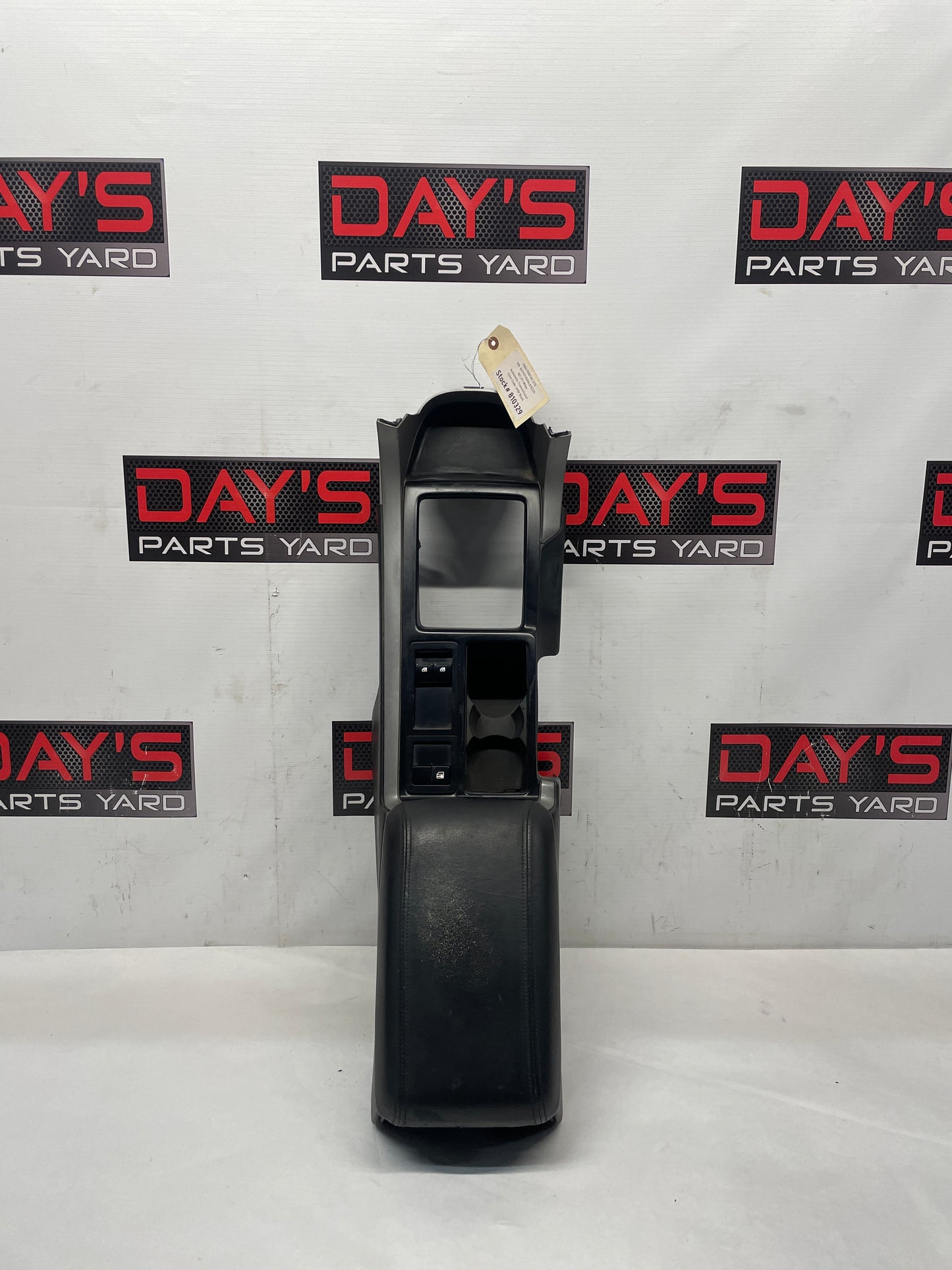 2006 Pontiac GTO Center Console Armrest Assembly OEM - Day's Parts Yard