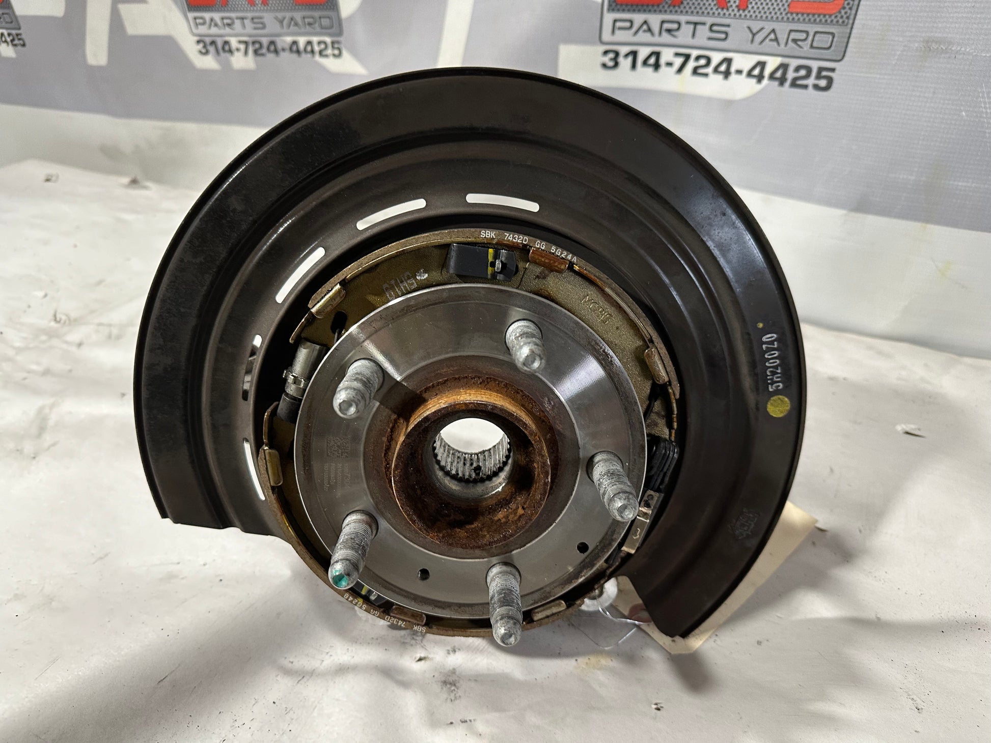 2016 Cadillac CTS-V Rear LH Driver Spindle Knuckle Hub OEM - Day's Parts Yard