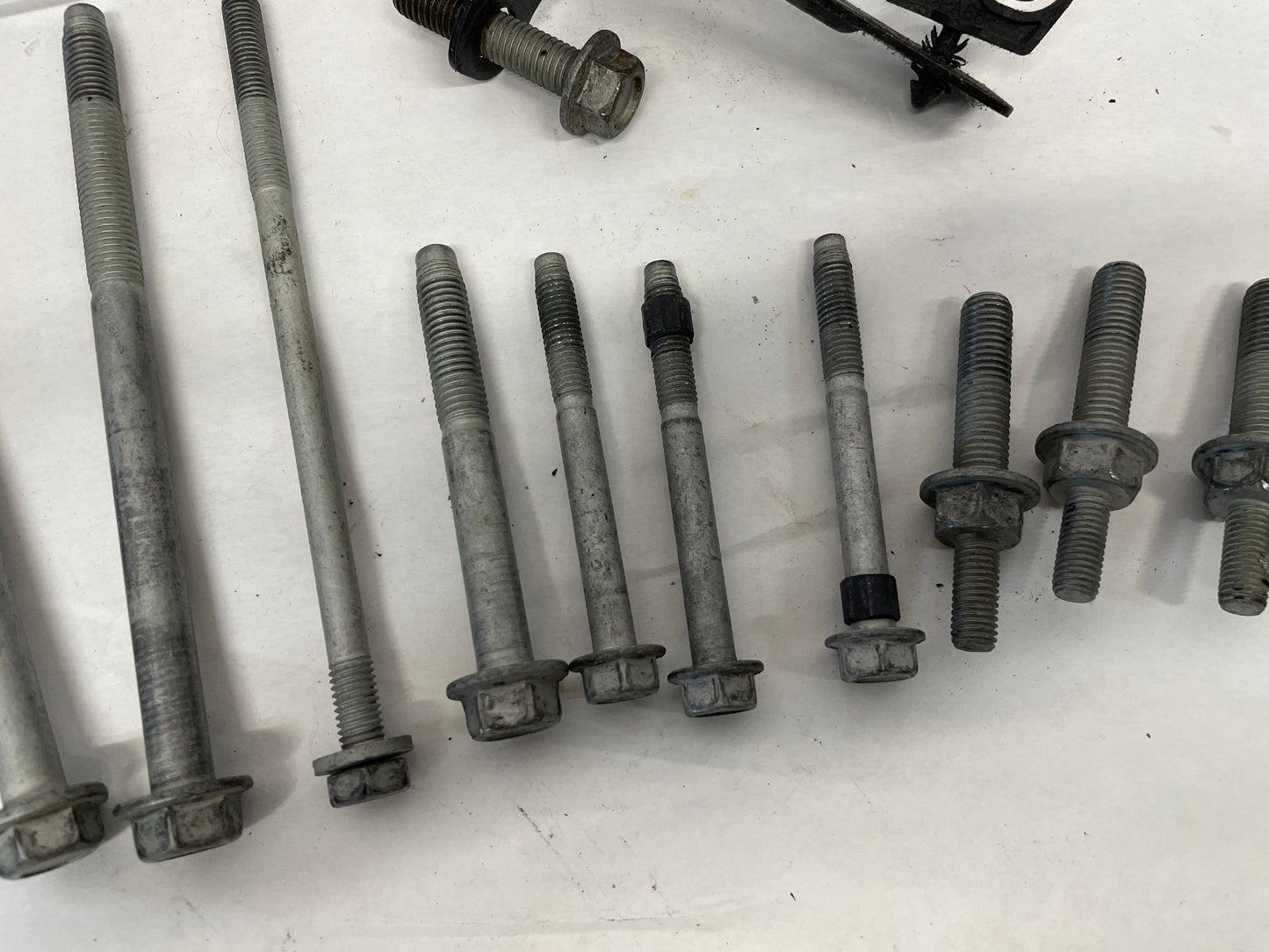2018 Cadillac Escalade Front Engine Motor Accessory Belt Drive Hardware OEM - Day's Parts Yard