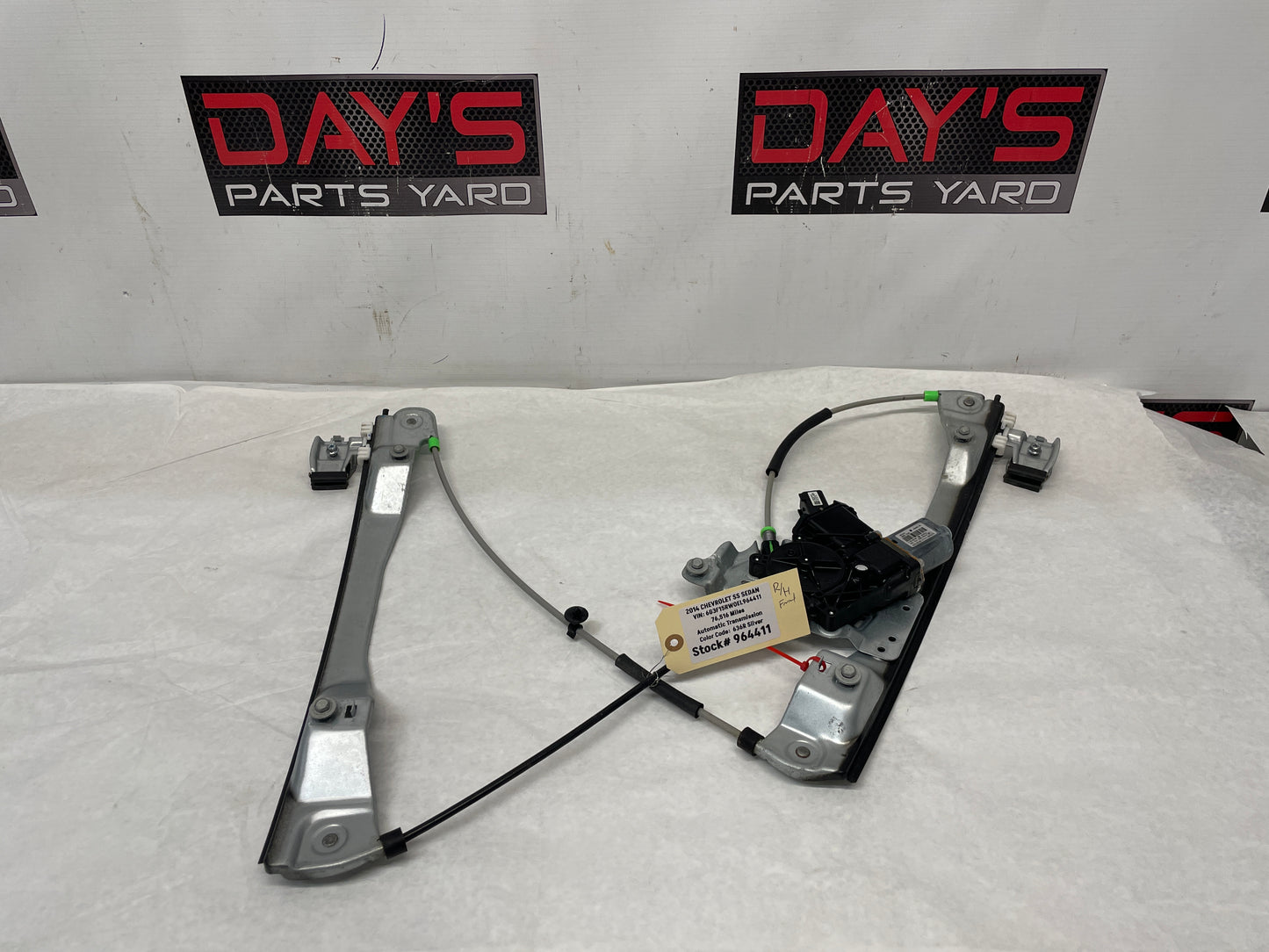 2014 Chevy SS Sedan RH Passenger Front Window Regulator Motor OEM - Day's Parts Yard