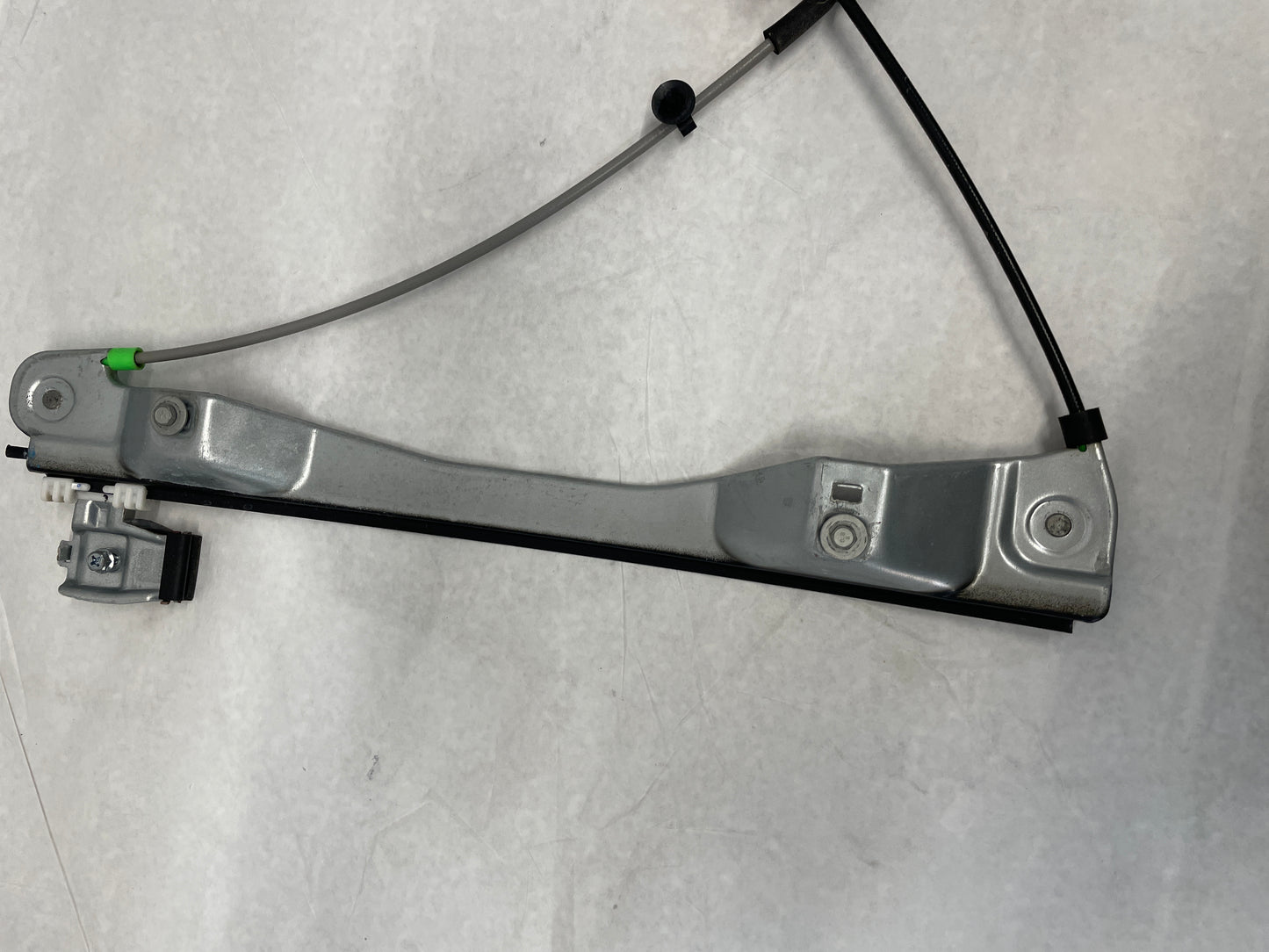 2014 Chevy SS Sedan RH Passenger Front Window Regulator Motor OEM - Day's Parts Yard