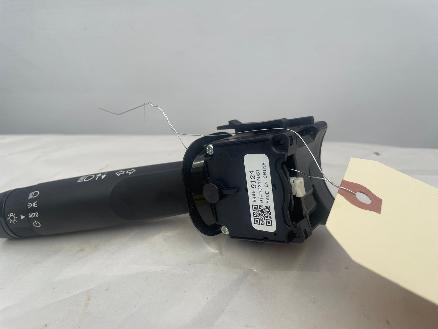 2020 Chevy Camaro SS Turn Signal and Light Control Switch Arm OEM - Day's Parts Yard