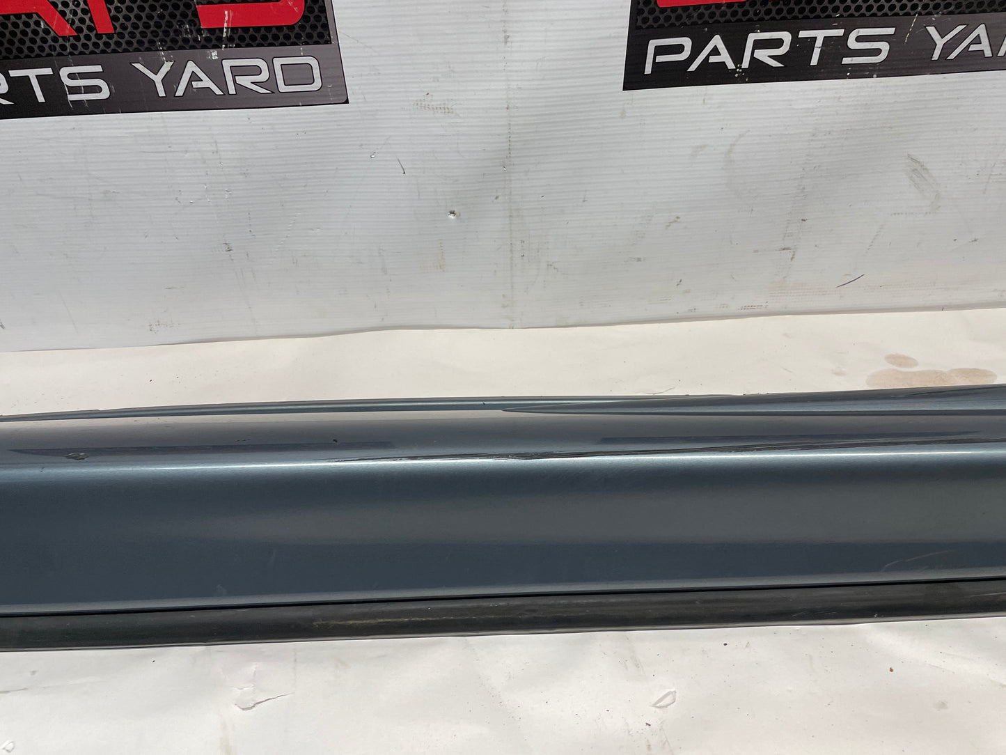 2005 Pontiac GTO RH Passenger Rocker Molding Side Skirt Trim Panel OEM - Day's Parts Yard