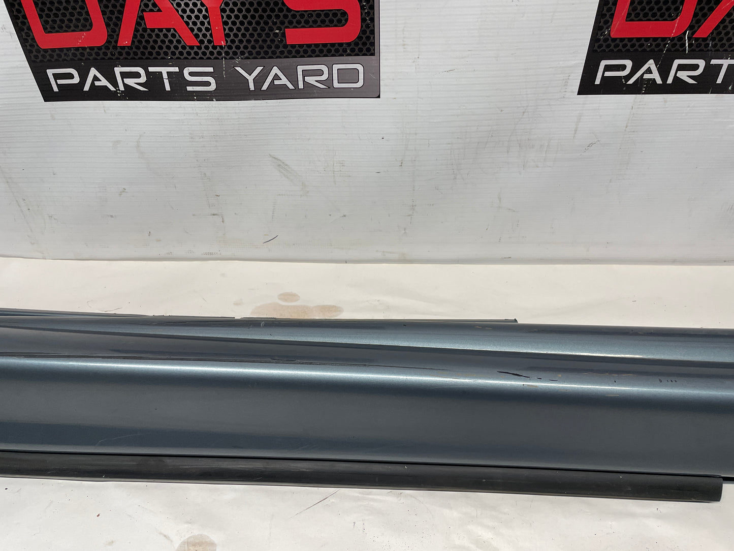 2005 Pontiac GTO RH Passenger Rocker Molding Side Skirt Trim Panel OEM - Day's Parts Yard