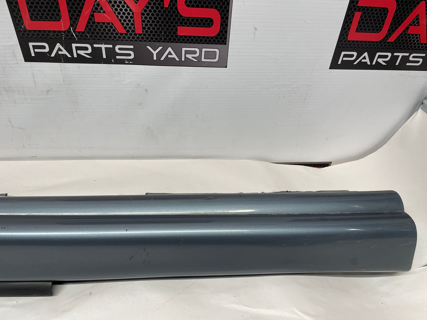 2005 Pontiac GTO RH Passenger Rocker Molding Side Skirt Trim Panel OEM - Day's Parts Yard