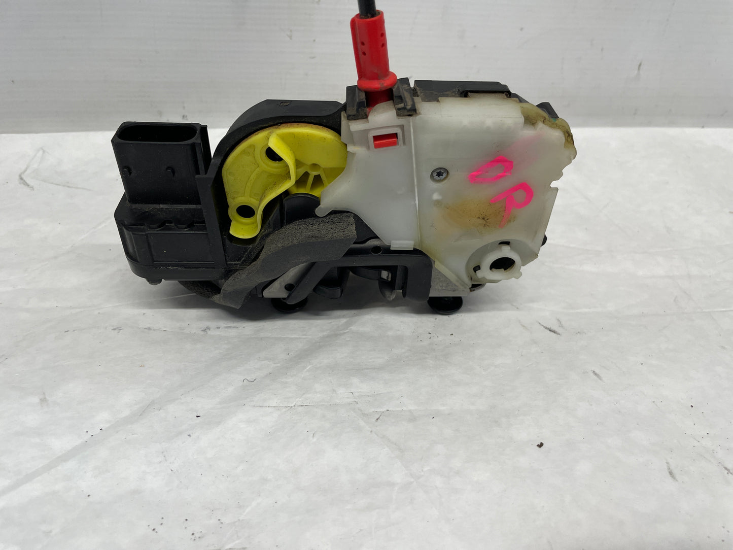 2014 Chevrolet SS Sedan LH Driver Rear Door Lock Actuator OEM - Day's Parts Yard
