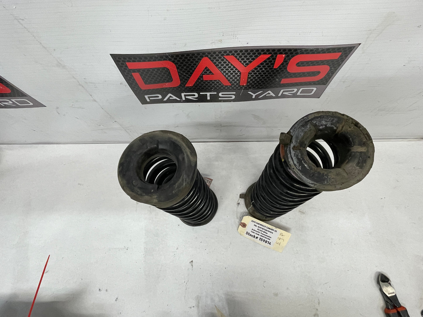 2019 Chevy Camaro SS Rear RH & LH Coil Springs OEM - Day's Parts Yard