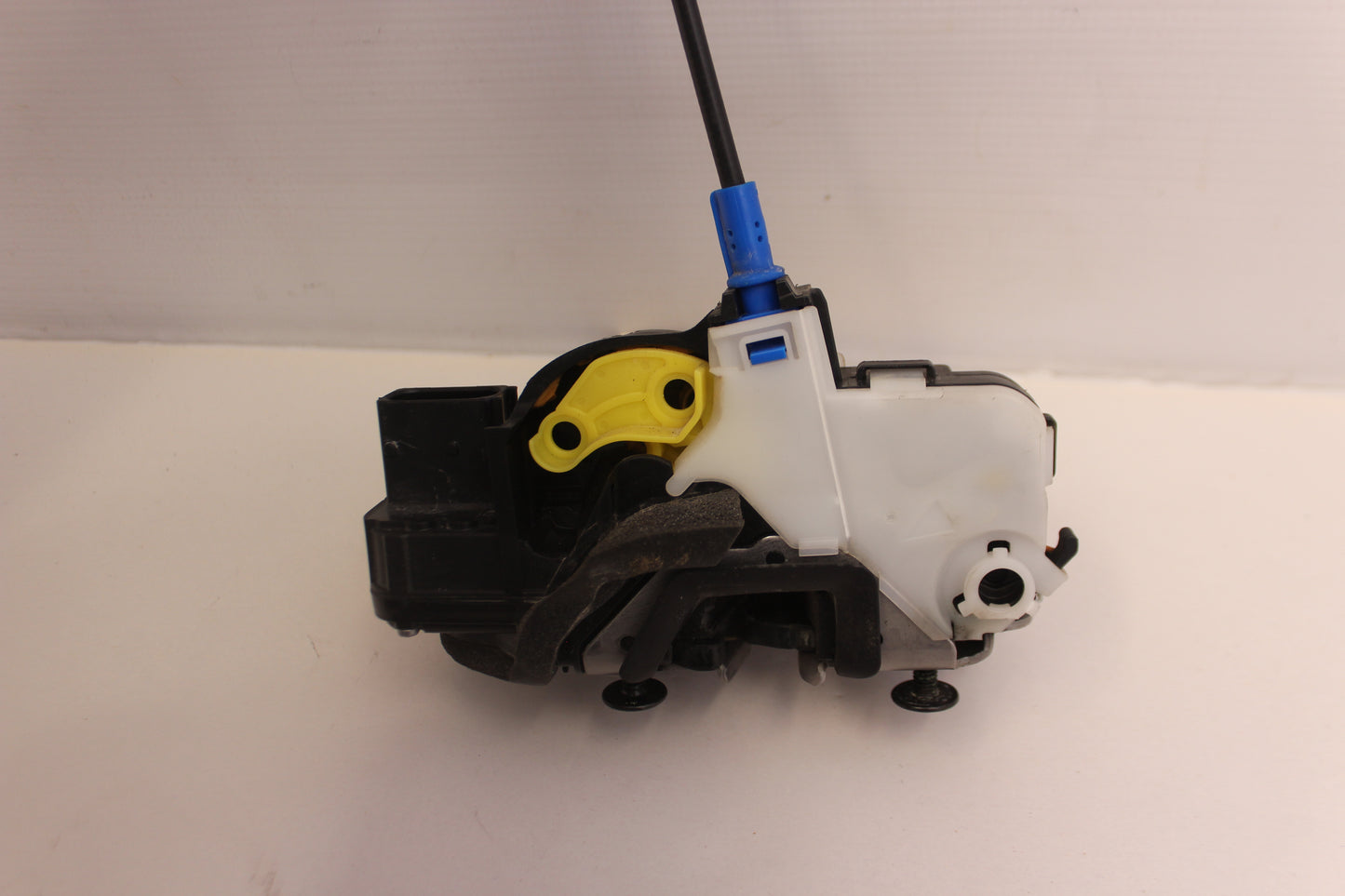 2014 Chevy SS Sedan Front LH Driver Door Lock Actuator OEM - Day's Parts Yard