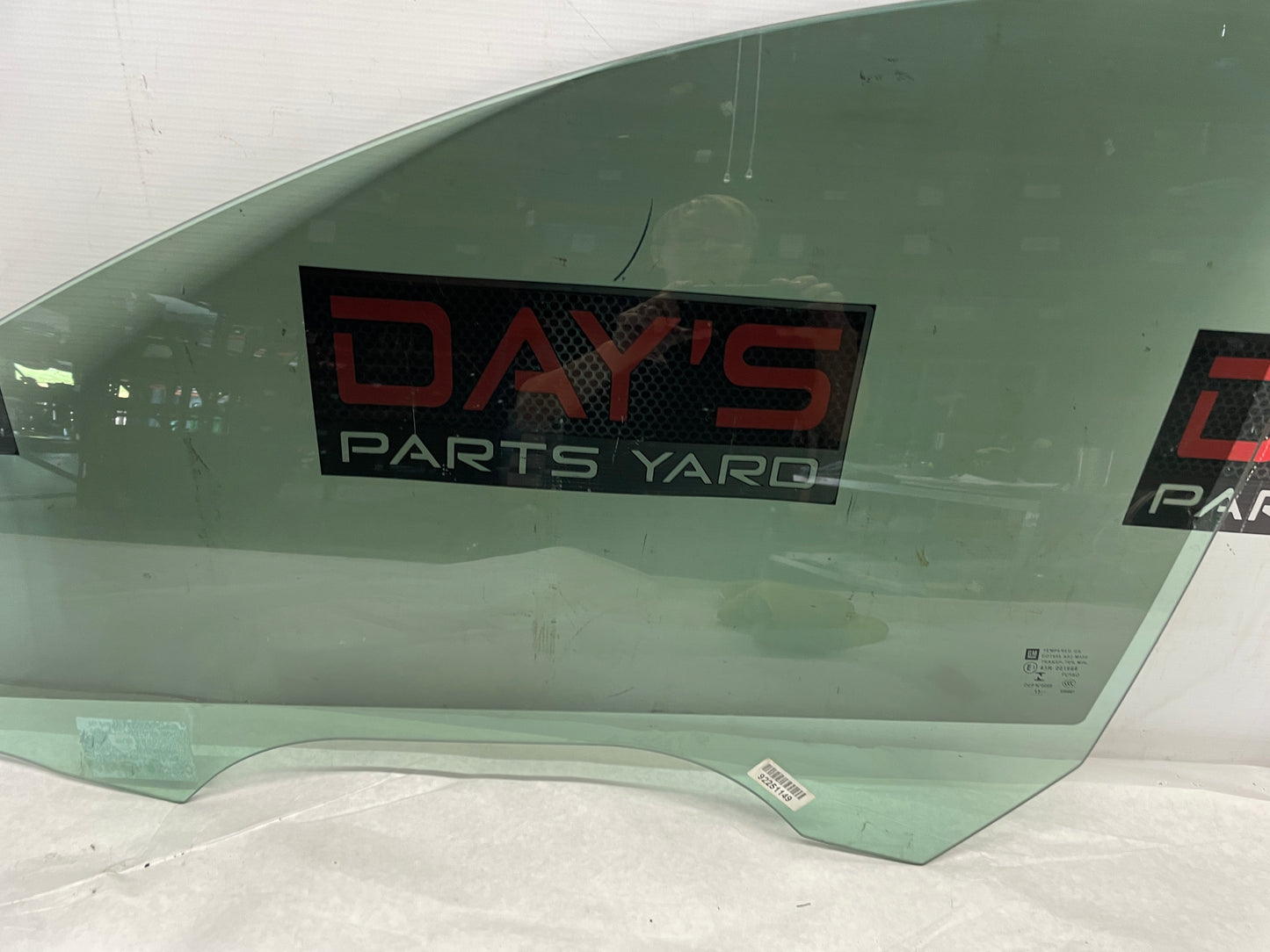 2014 Chevy SS Sedan LH Driver Front Door Window Glass OEM - Day's Parts Yard