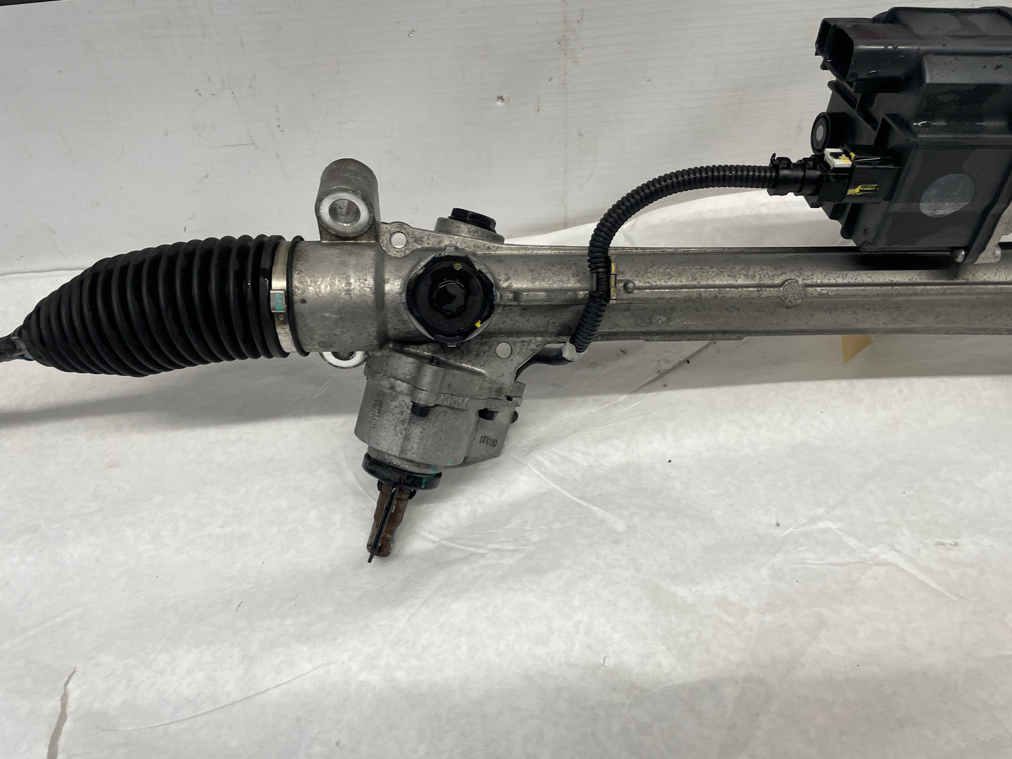 2014 Chevy SS Sedan Electric Power Rack and Pinion Steering Gear OEM - Day's Parts Yard