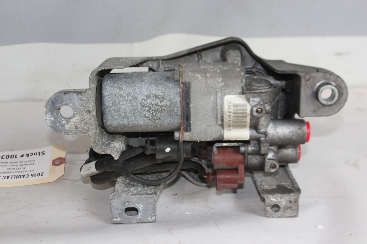 2016 Cadillac ATS-V Rear End Axle Differential Lock Actuator OEM - Day's Parts Yard