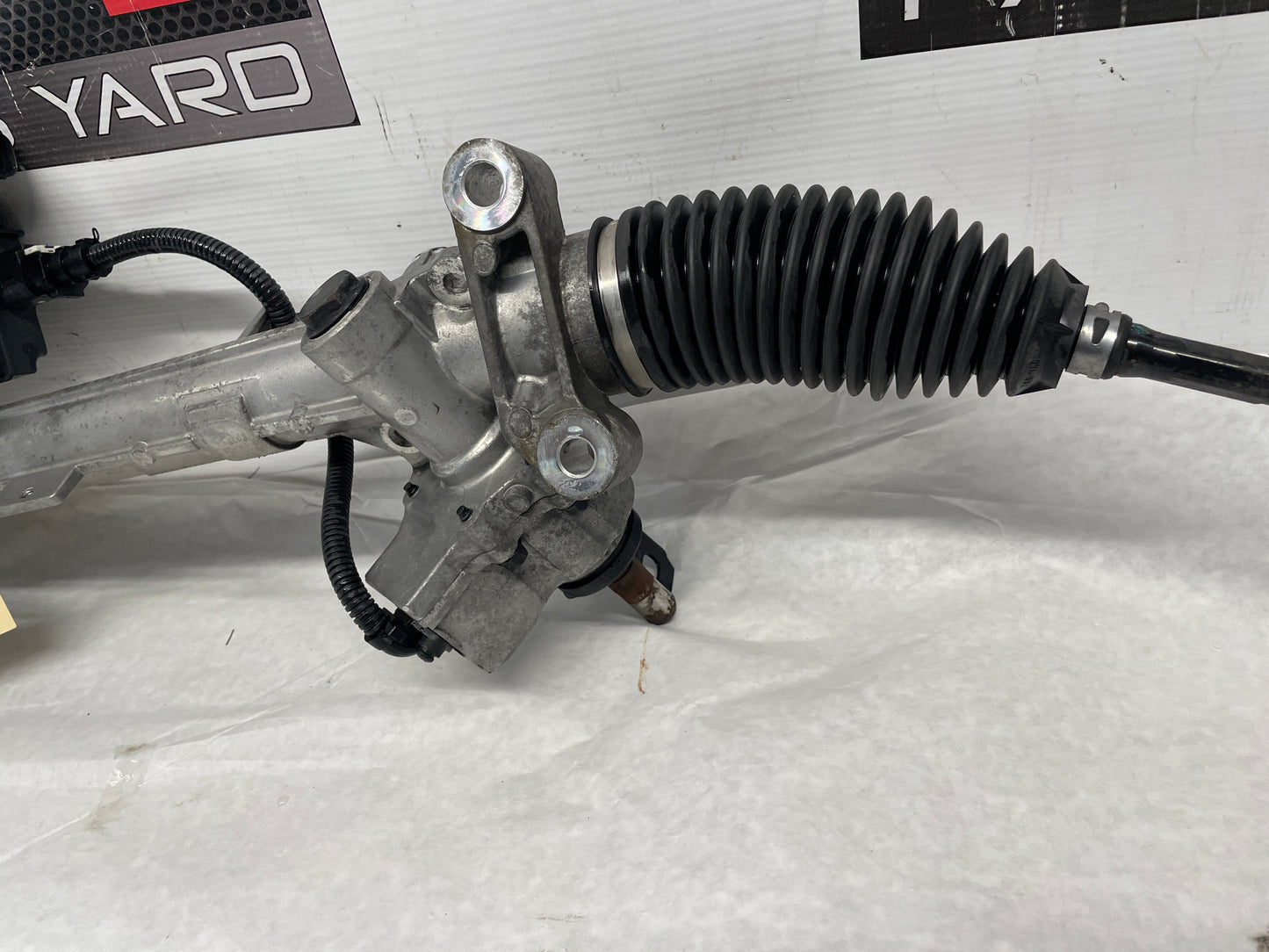 2014 Chevy SS Sedan Electric Power Rack and Pinion Steering Gear OEM - Day's Parts Yard
