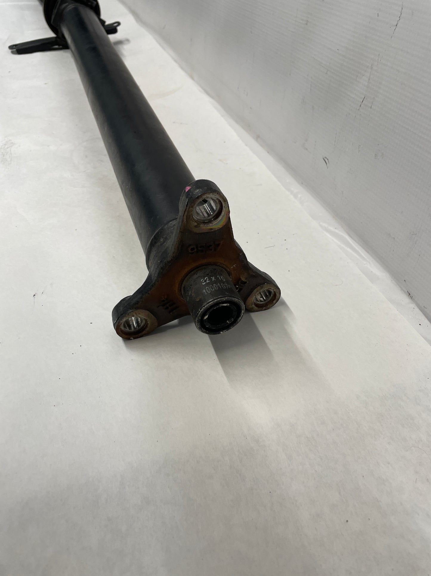 2015 Chevy SS Sedan Drive Shaft Driveshaft OEM - Day's Parts Yard