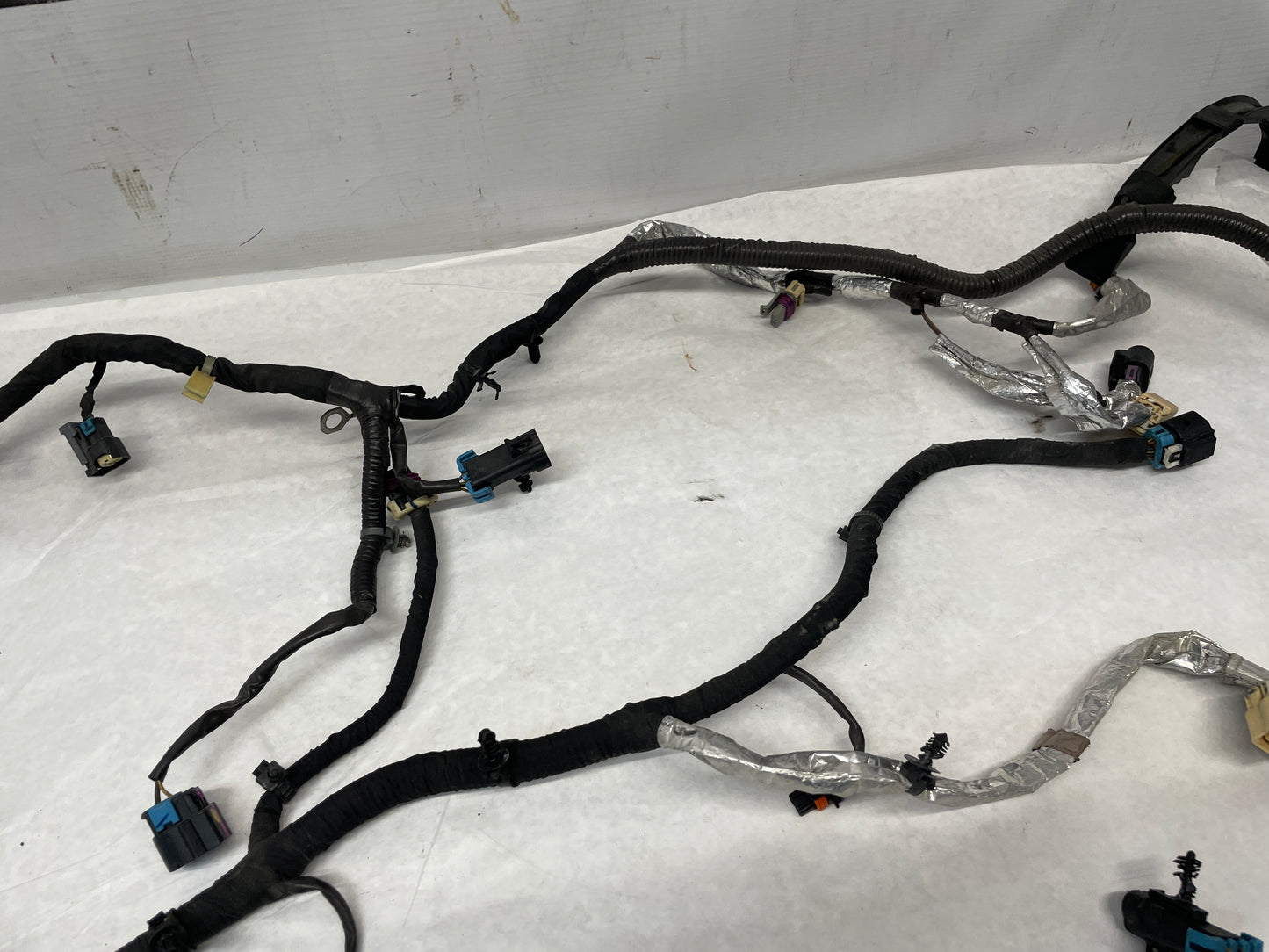 2014 Chevy SS Sedan Engine Motor Transmission Wire Wiring Harness OEM - Day's Parts Yard