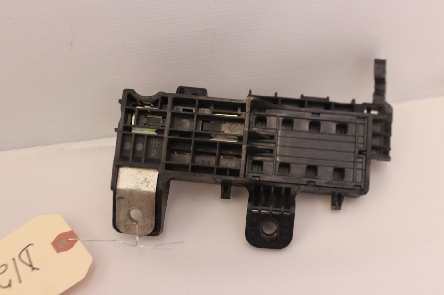 2016 Cadillac ATS-V Battery Power Distribution Block Fuse OEM - Day's Parts Yard