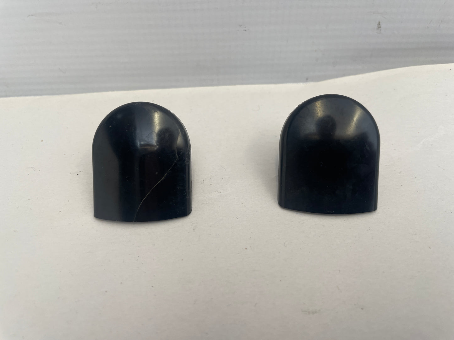 2004 Cadillac CTS-V Wiper Blade Bolt Covers Set OEM - Day's Parts Yard