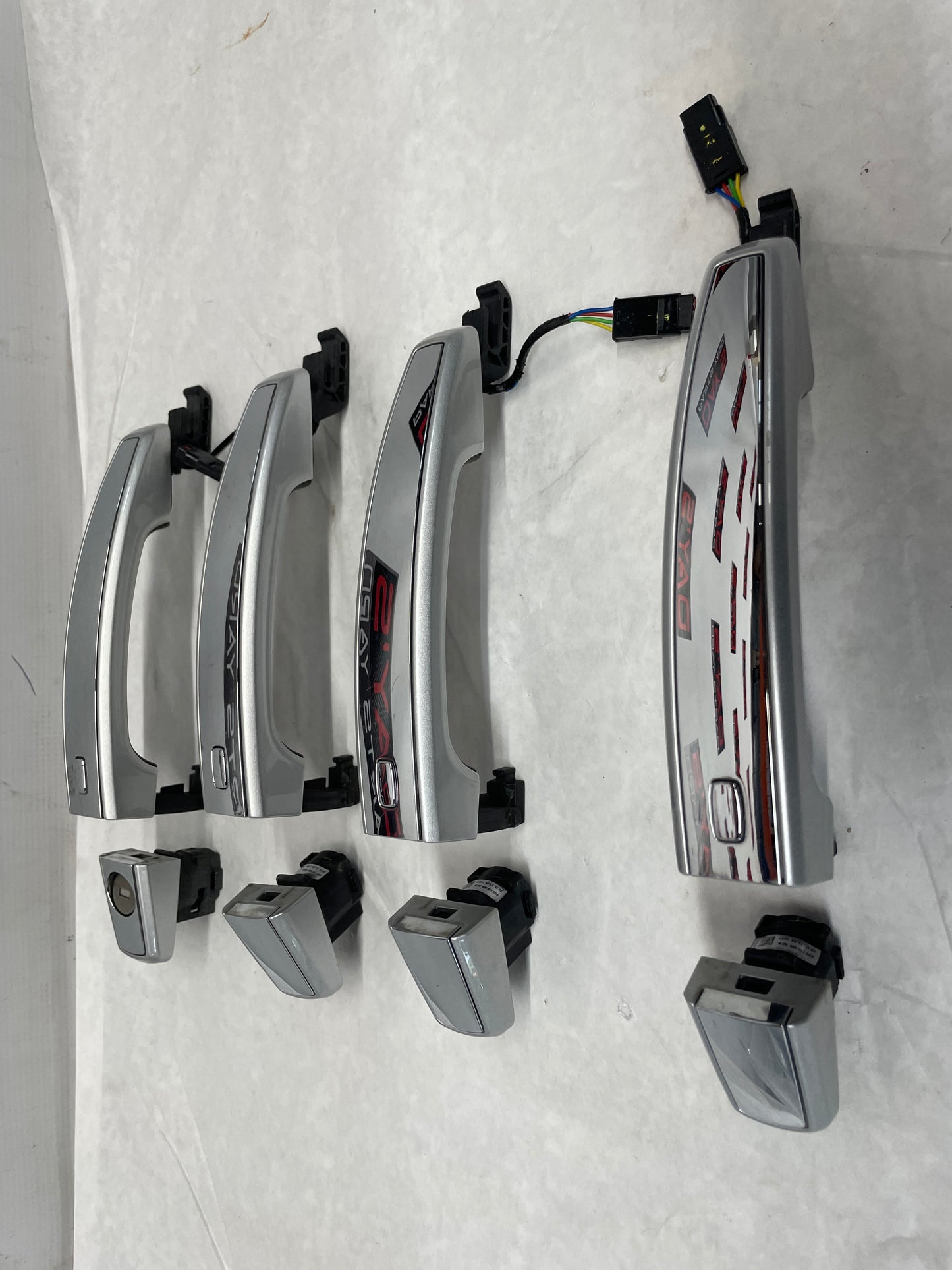 2014 Chevy SS Sedan Exterior Door Handle Set Silver/ Chrome OEM - Day's Parts Yard