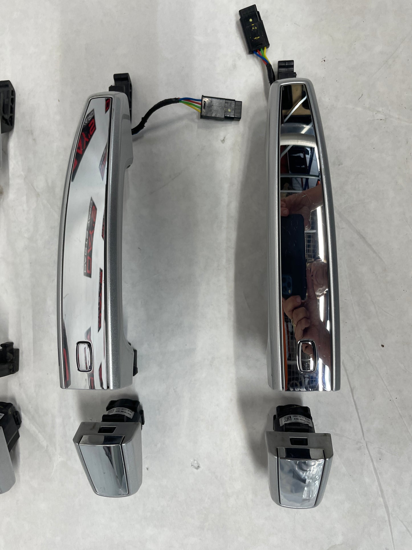 2014 Chevy SS Sedan Exterior Door Handle Set Silver/ Chrome OEM - Day's Parts Yard