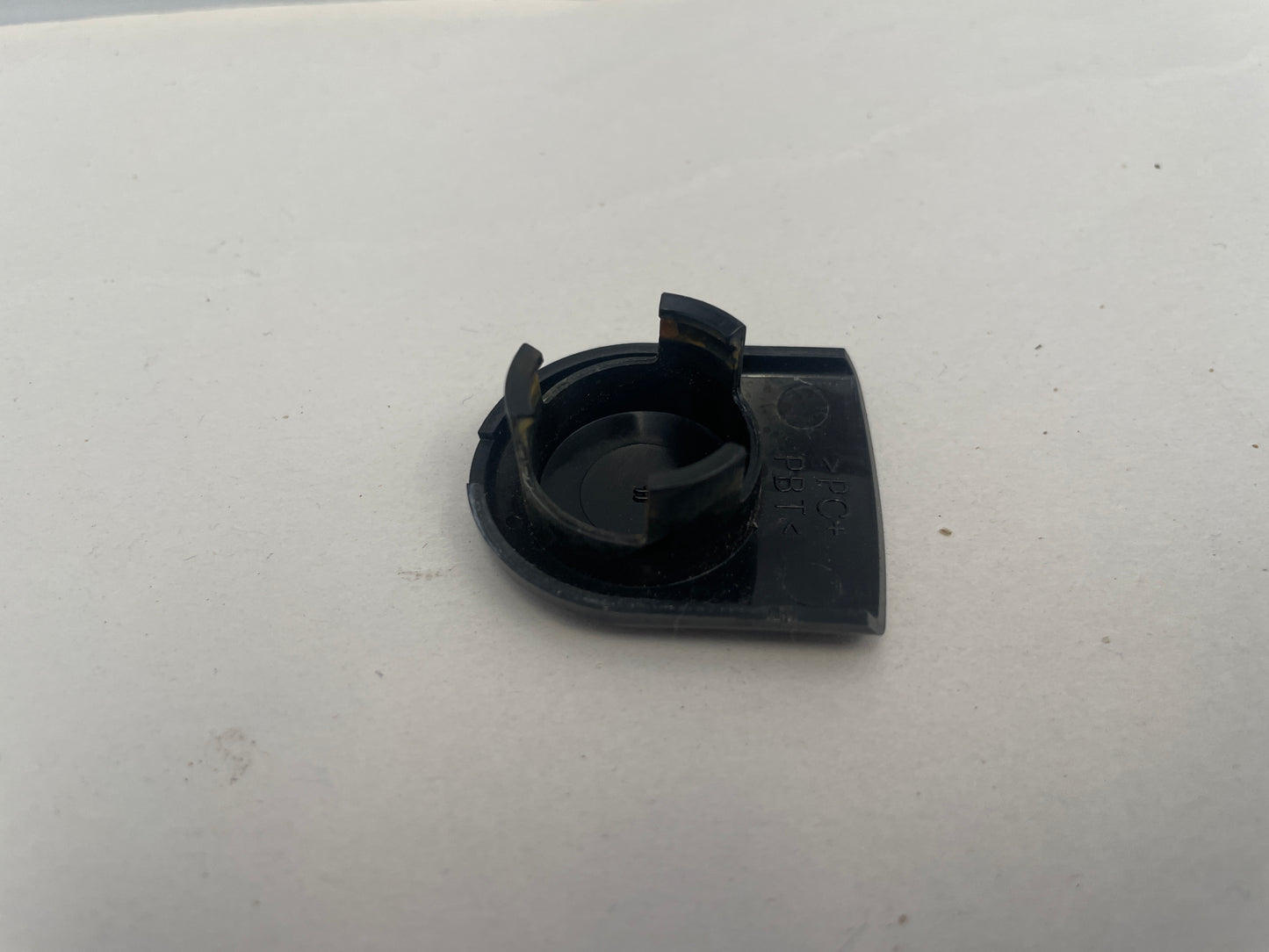2004 Cadillac CTS-V Wiper Blade Bolt Covers Set OEM - Day's Parts Yard