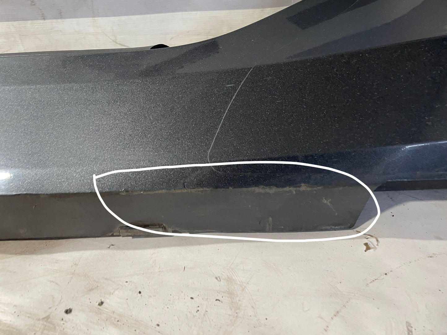 2017 Chevy Camaro SS LH Driver Rocker Molding Trim OEM - Day's Parts Yard