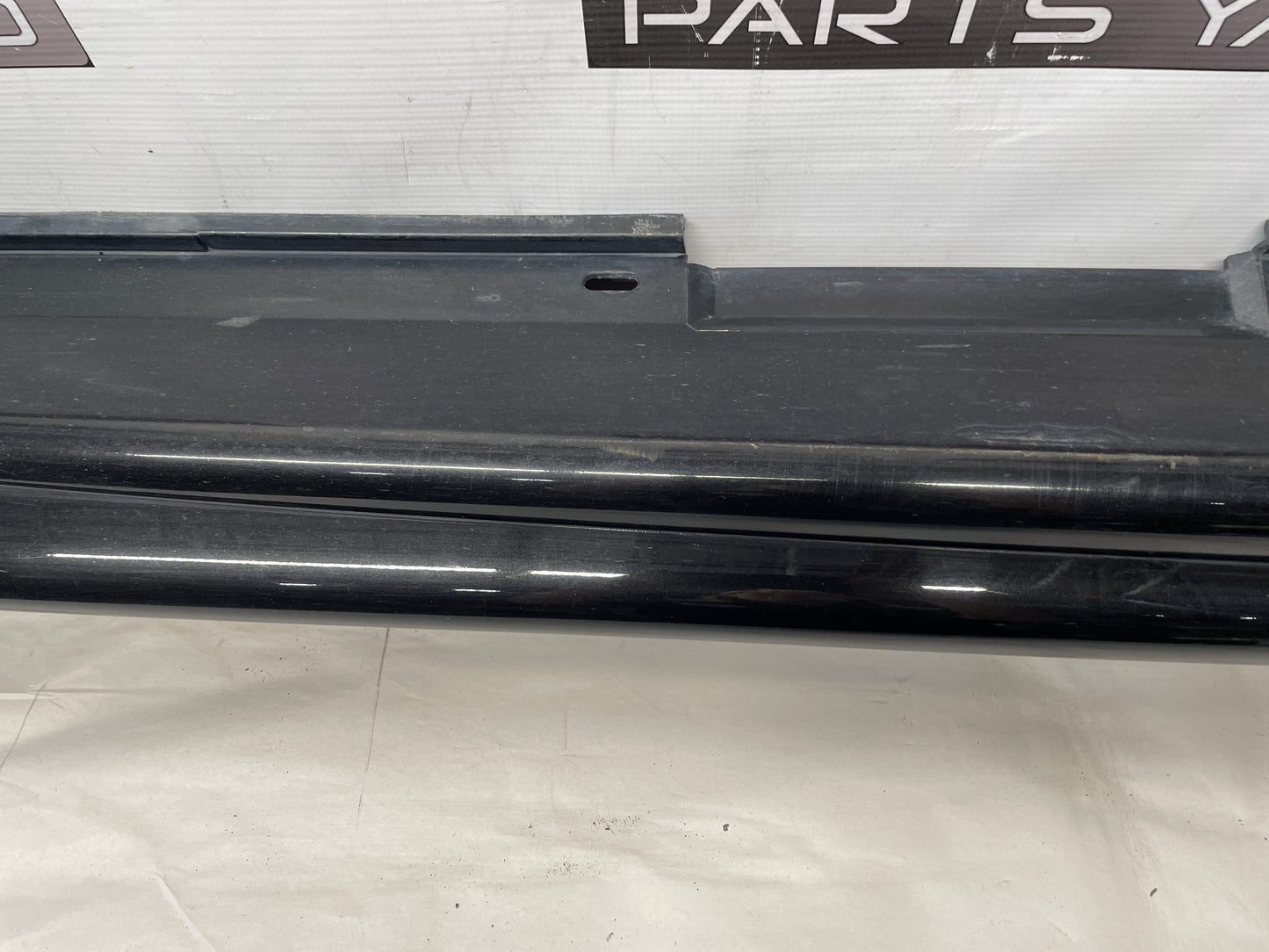 2005 Pontiac GTO RH Passenger Rocker Molding Trim OEM - Day's Parts Yard