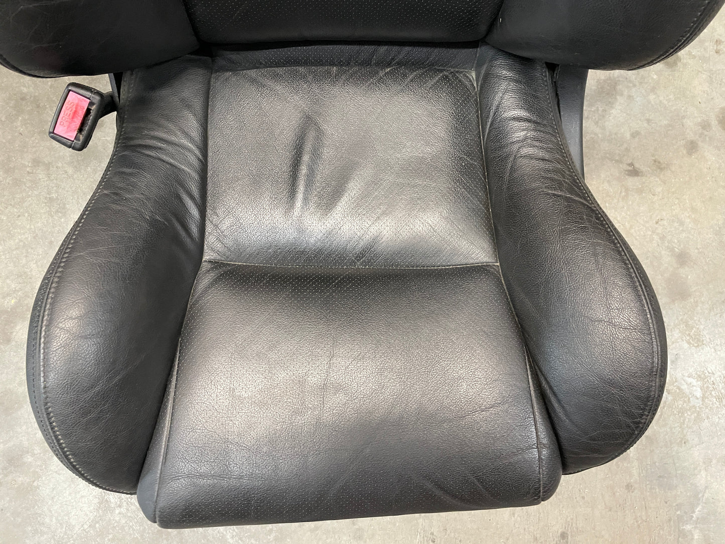 2005 Pontiac GTO Seats Front and Rears Black Leather OEM - Day's Parts Yard