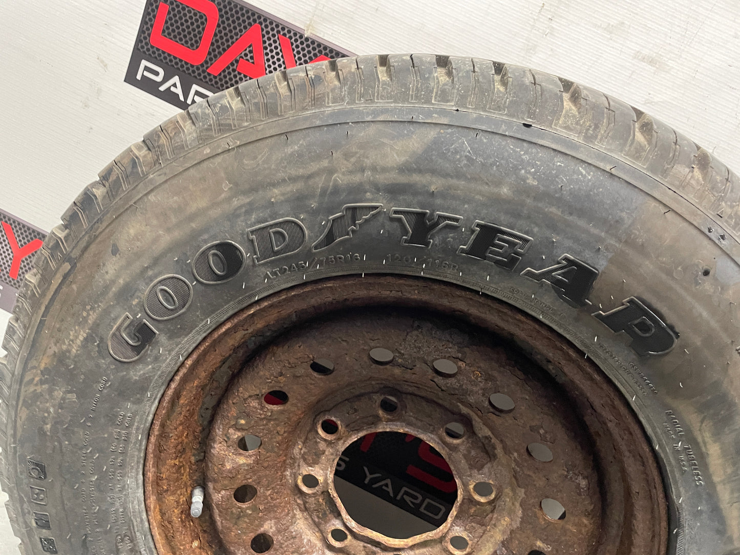 2006 Chevy Silverado C2500 Spare Tire OEM LOCAL PICK UP - Day's Parts Yard